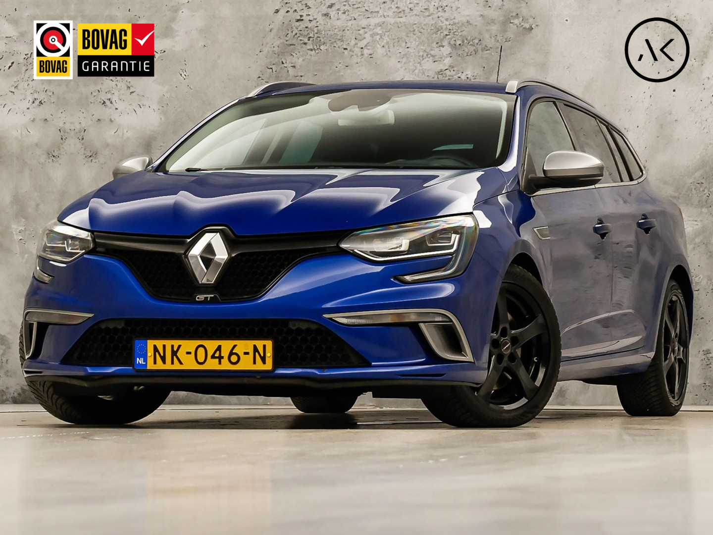 Renault Mégane Estate 1.6 TCe GT 205Pk Automaat (VIRTUAL COCKPIT, GROOT NAVI, KUIPSTOELEN, HEAD-UP DISPLAY, CAMERA, ADAPTIVE CRUISE, BOSE, STOELVERWARMING, NIEUWSTAAT)