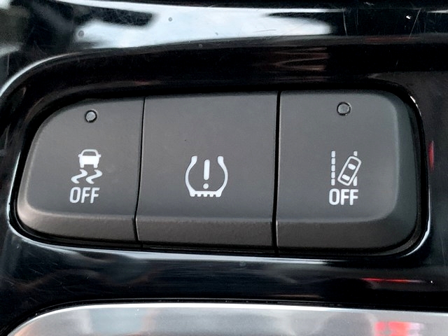 Opel Crossland X - V E R K O C H T