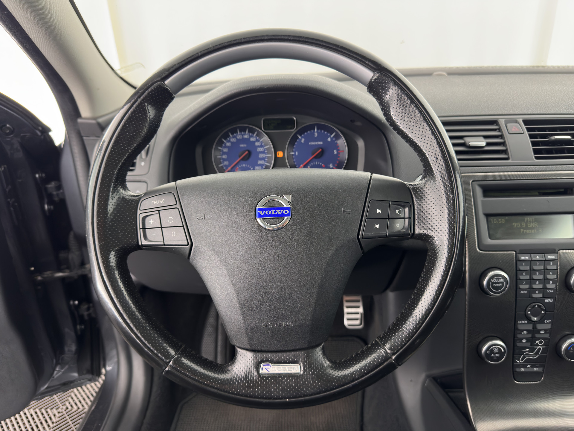 Volvo C30 1.6 D2 R-Design (INCL-BTW) *LEATHER-FABRIC | SPORT-SEATS | ECC | PDC | CARBON-INLAY | CRUISE | 17''ALU*