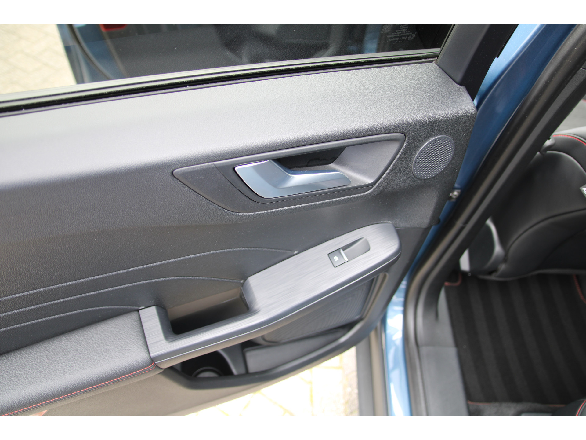 Ford Kuga 1.5 EcoBoost 150 PK ST-Line X TREKHAAK | PANORAMADAK | HEAD-UP