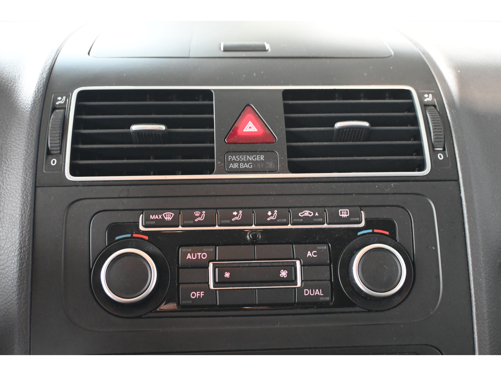Volkswagen Touran 1.4 TSI Comfortline Clima Navigatie Cruise Control Goed Onderhouden! Inruil Mogelijk!