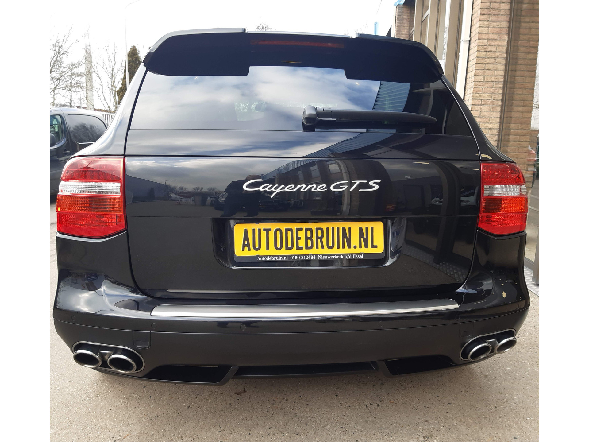 Porsche Cayenne GTS Uniek Exemplaar met lage kilometers Volledige onderhoudshistorie van Porsche-dealer beschikbaar,