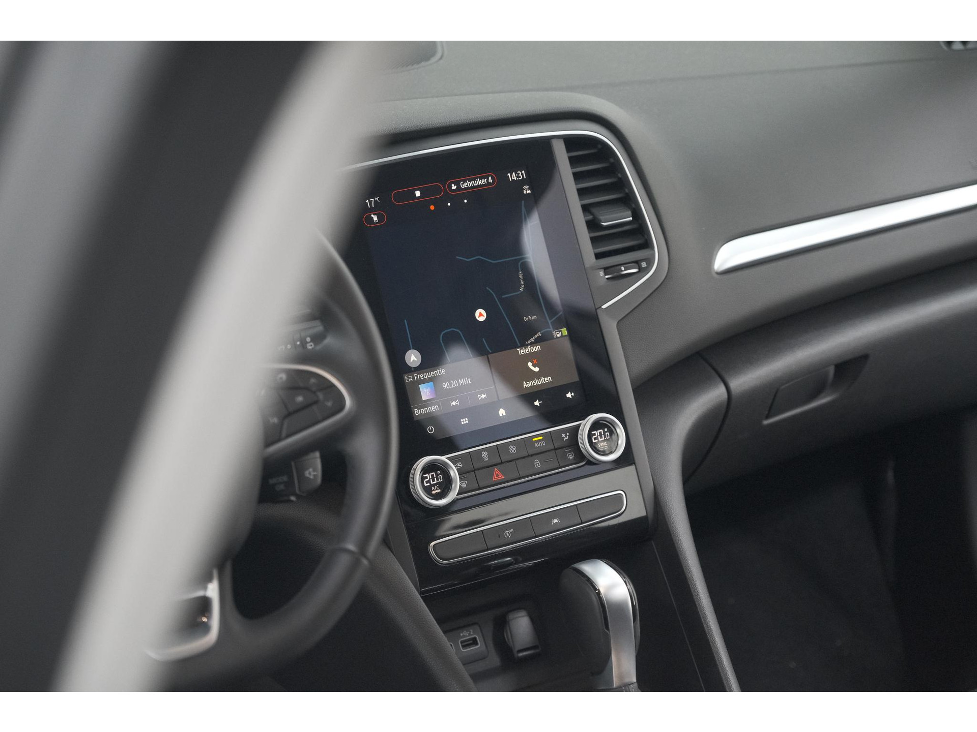 Renault Mégane Estate TCe 140 EDC Techno | Trekhaak | Camera | Navigatie | 9.3 Inch Groot Scherm