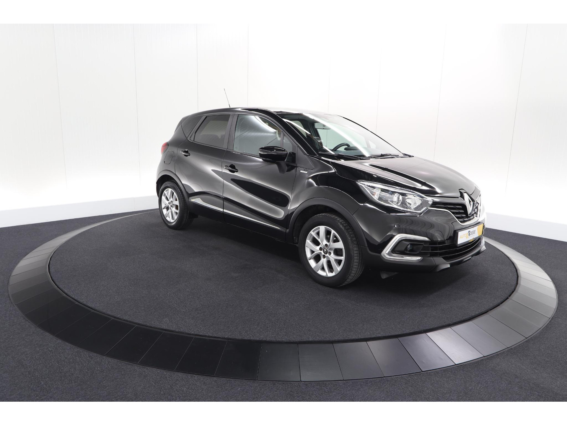 Renault Captur TCe 90 Limited | Trekhaak | Navigatie | Parkeersensoren