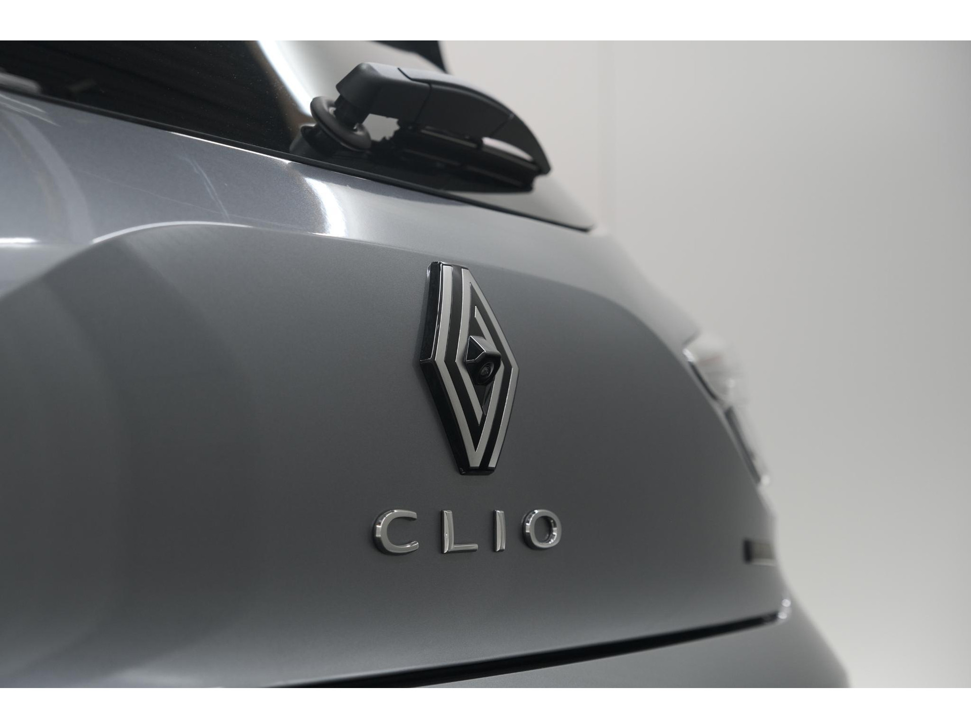Renault Clio 1.6 E-Tech Full Hybrid 145 Techno | 360 Camera | Bose Audio | Stoelverwarming | 9.3 Inch Groot Scherm