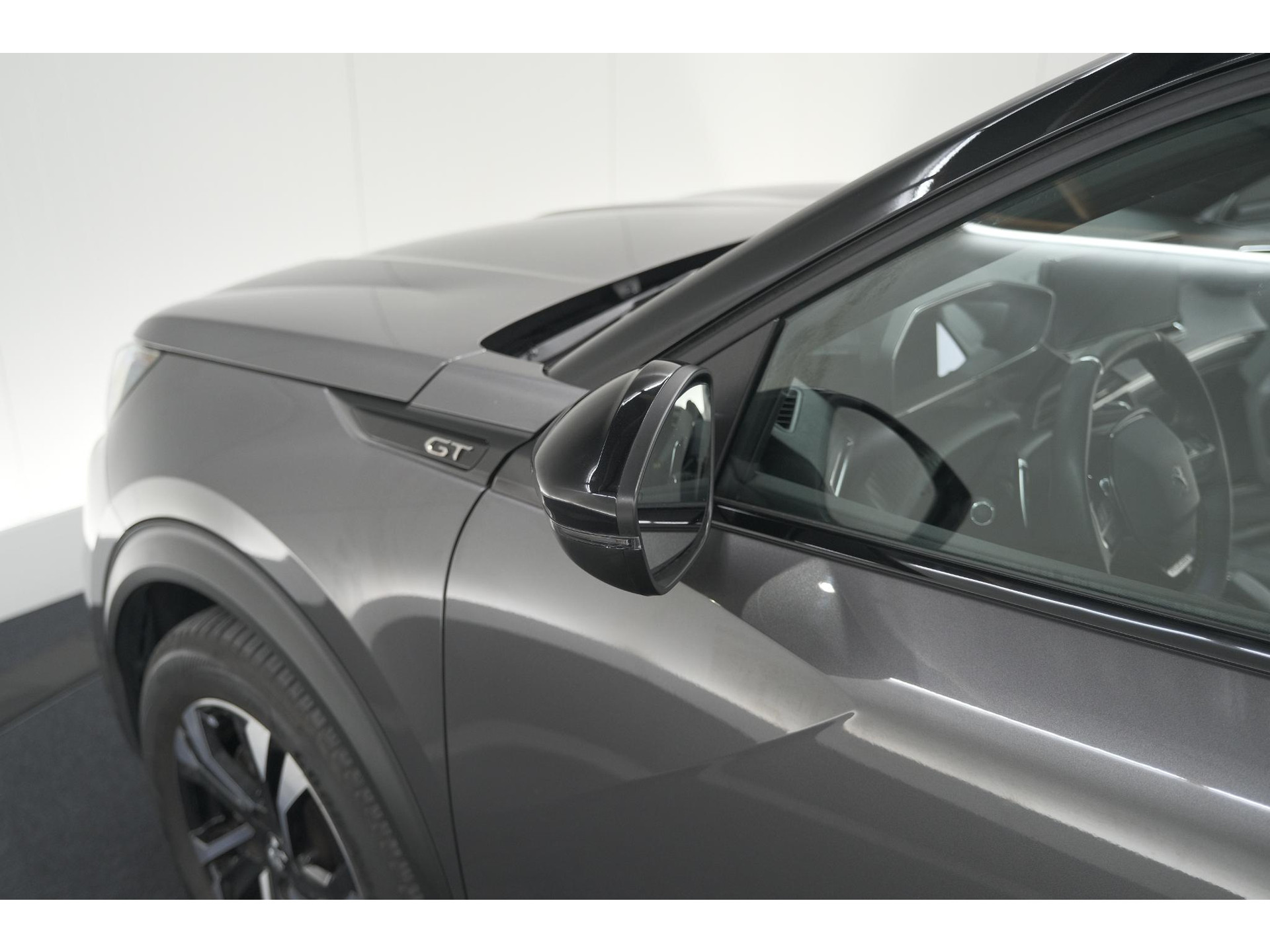 Peugeot 2008 PureTech 130 EAT8 GT | Camera | Dodehoekdetectie | Apple Carplay | Pack Winter