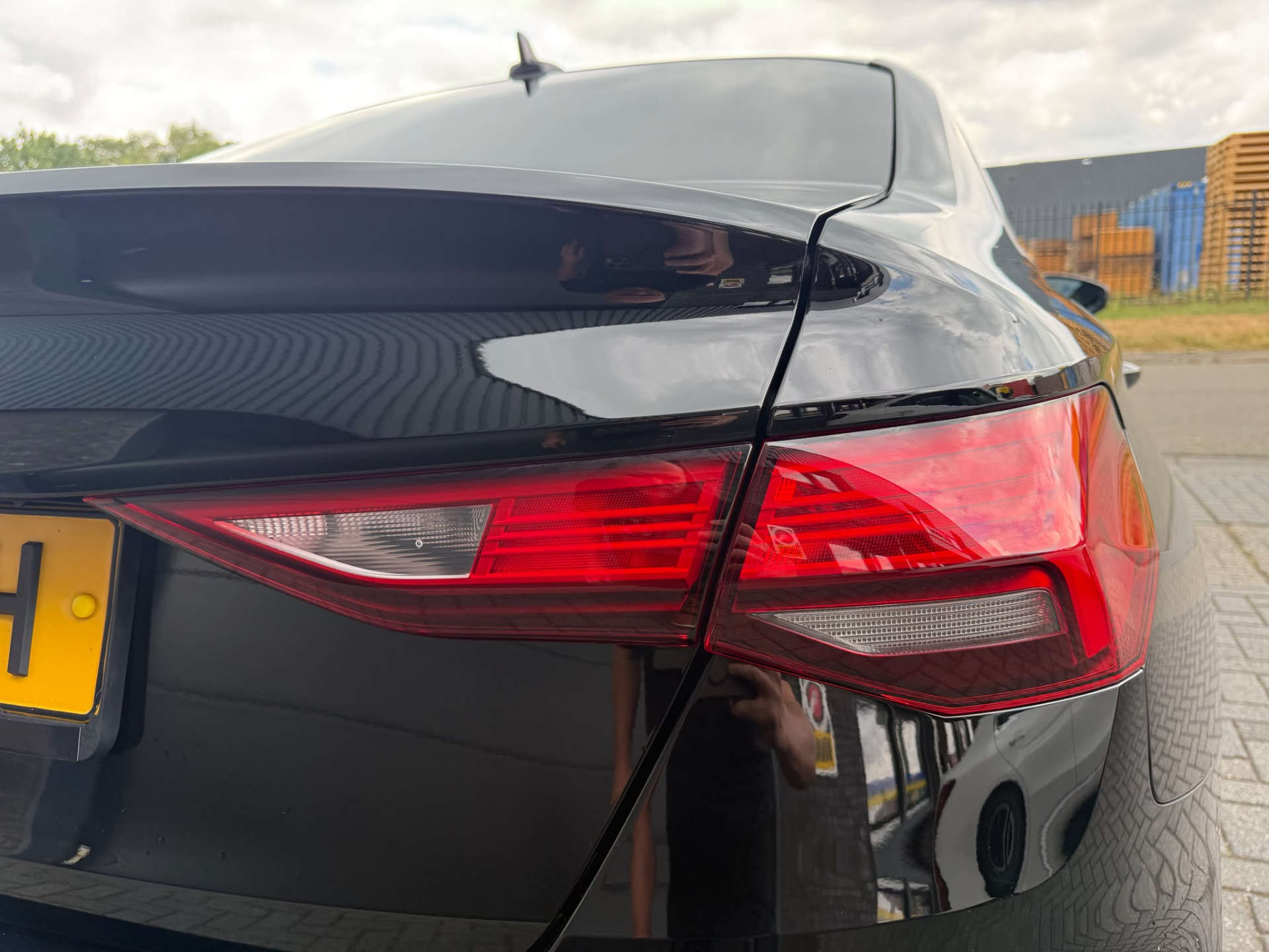 Audi A3 Limousine 30 TFSI Pro Line | 2E EIGENAAR | AUTOMAAT | 3/6 OF 12MND GARANTIE | APPLE CARPLAY | CRUISE | CLIMA | LMV |