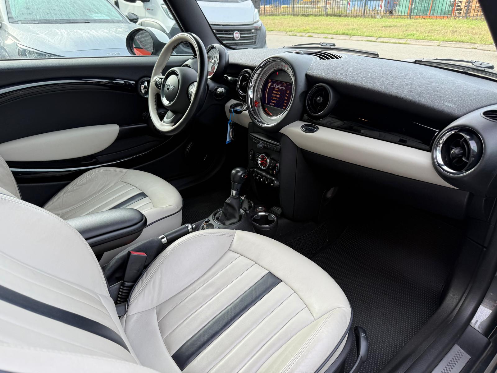 MINI 3-Deurs 2.0 Cooper SD Monte Carlo | 3/6/12 MND GARANTIE | AUTOMAAT | CRUISE | XENON | GOED ONDERHOUDEN | BLUETOOTH | CLIMA |
