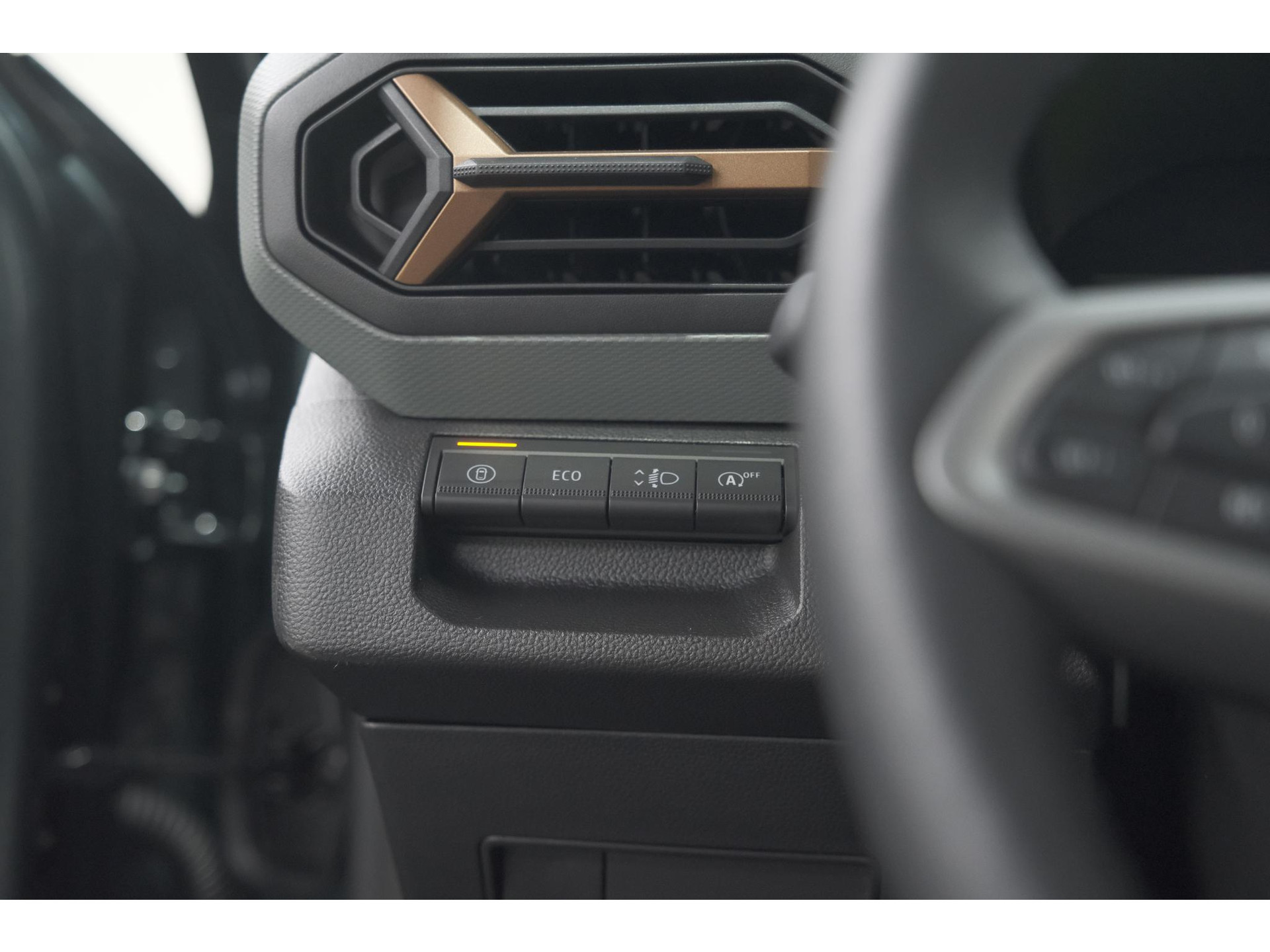 Dacia Duster Mild Hybrid 130 Extreme | Camera | Apple Carplay | Parkeersensoren | Stuurwielverwarming