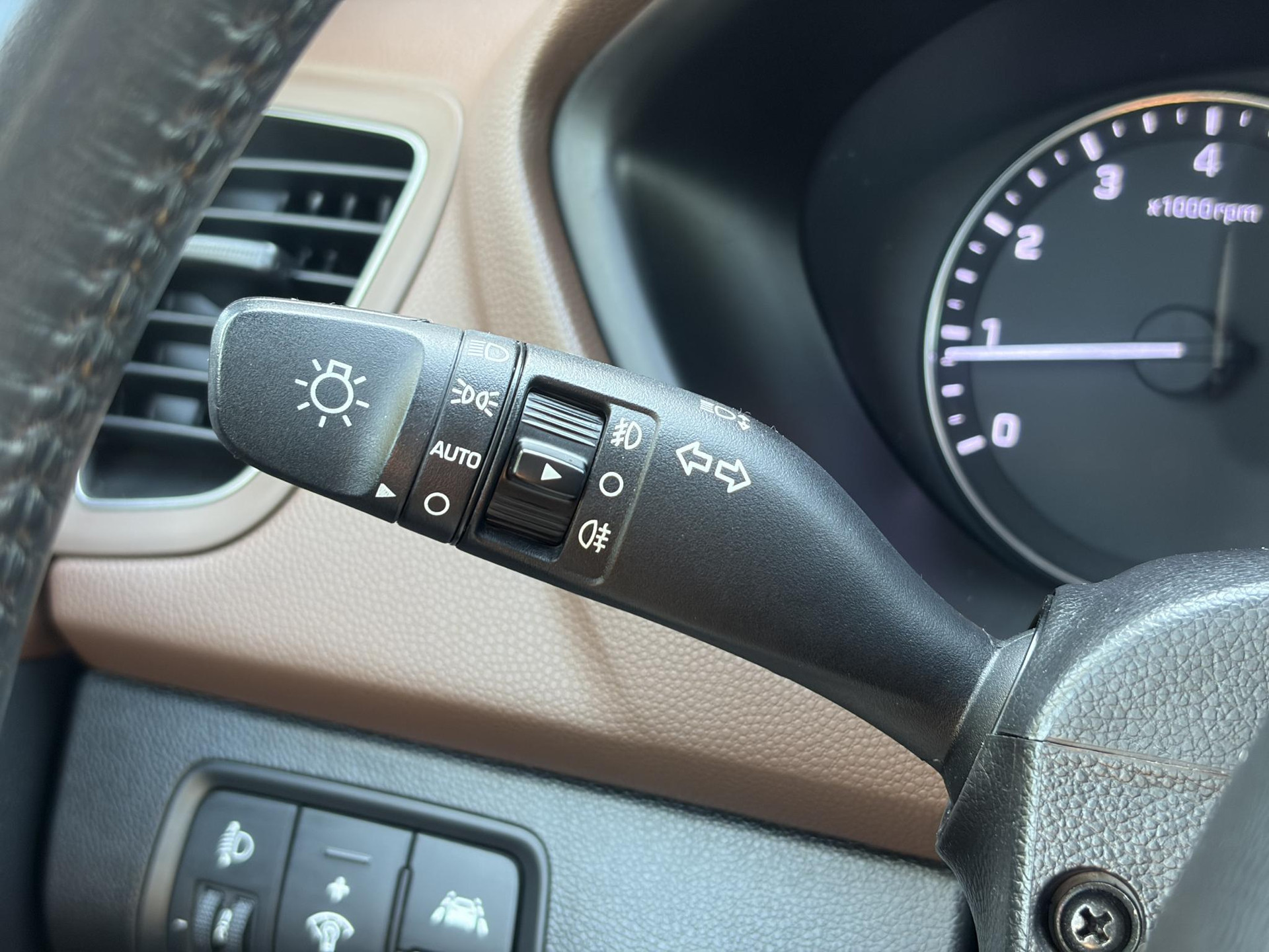 Hyundai i20 1.0 T-GDI Comfort 2e Eigenaar l Trekhaak l Navi l Camera l Carplay l Clima l Cruise l Rijstrooksensor l Pdc l N.A.P l Apk tot 05-2027