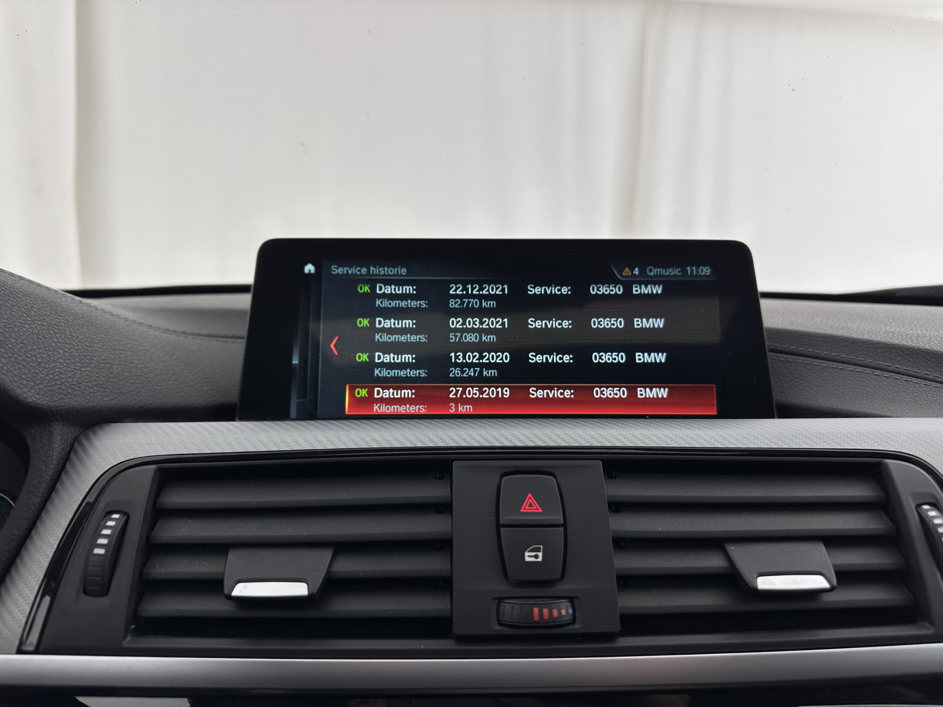 BMW 3-serie Touring 320d EDE Executive Aut. *PANO | LEATHER | FULL-LED | DIGI-COCKPIT | HEATED-SPORTSEATS | NAVI-FULLMAP | PRIVACY-GLASS | ECC | KEYLESS | LANE-ASSIST | PDC | CRUISE | TOWBAR | 18''ALU*