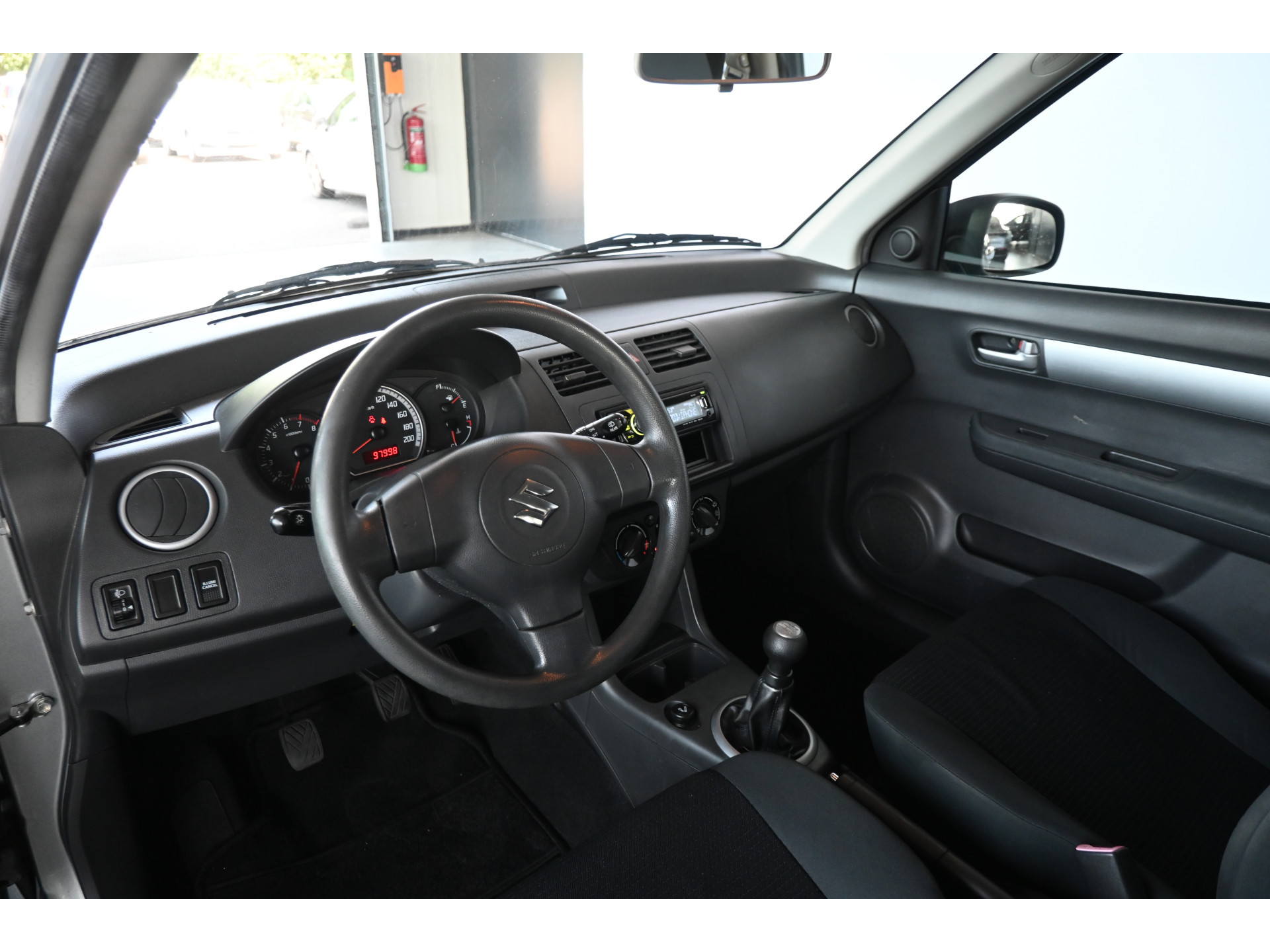 Suzuki Swift 1.3 Cool NAP!!  Airco Trekhaak Elektrisch Pakket! Direct Leverbaar! Inruil Mogelijk!