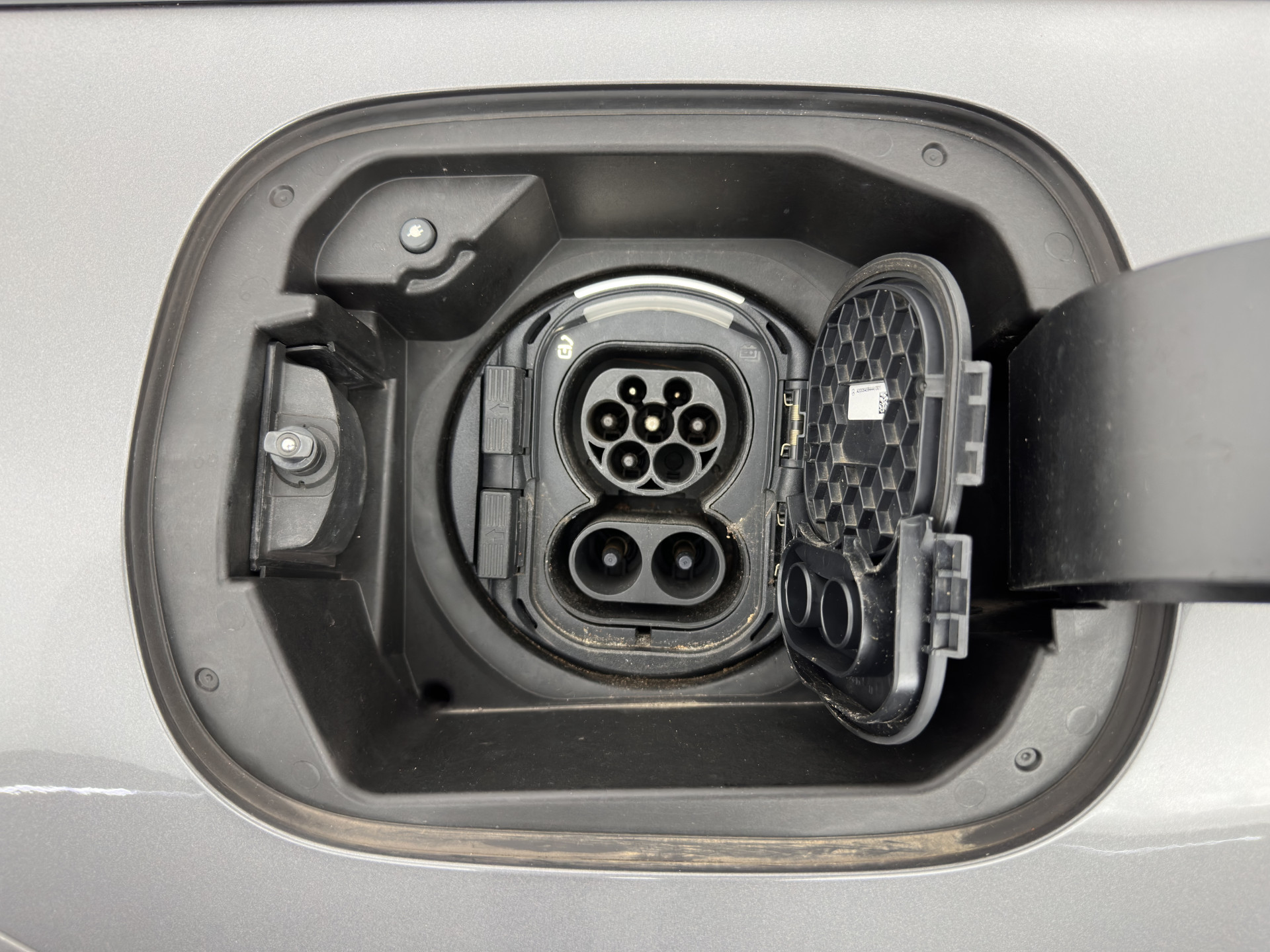 Mercedes-Benz CLA-klasse Shooting Brake 250 e Business Solution AMG Limited (INCL.BTW) *PANO | LEATHER-MICROFIBRE | MULTIBEAM-LED | AMBIENT-LIGT | BLIND-SPOT | HEATED-SPORTSEATS | WIDE-SCREEN-DIGICOCKPIT | DAB+ | NAVI-FULLMAP | CAMERA | PRIVACY-GLASS |  1