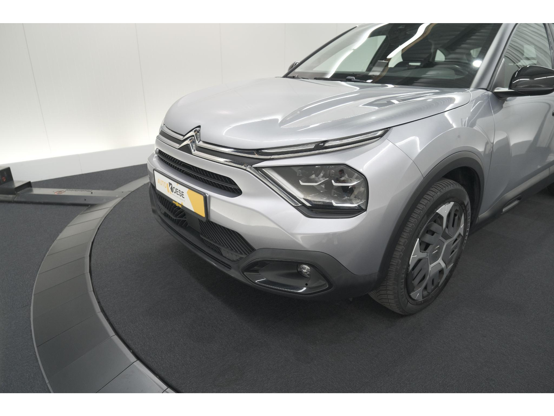 Citroen C4 Puretech 130 Feel | Trekhaak | Camera | Allseason Banden | Climate Control | Parkeersensoren