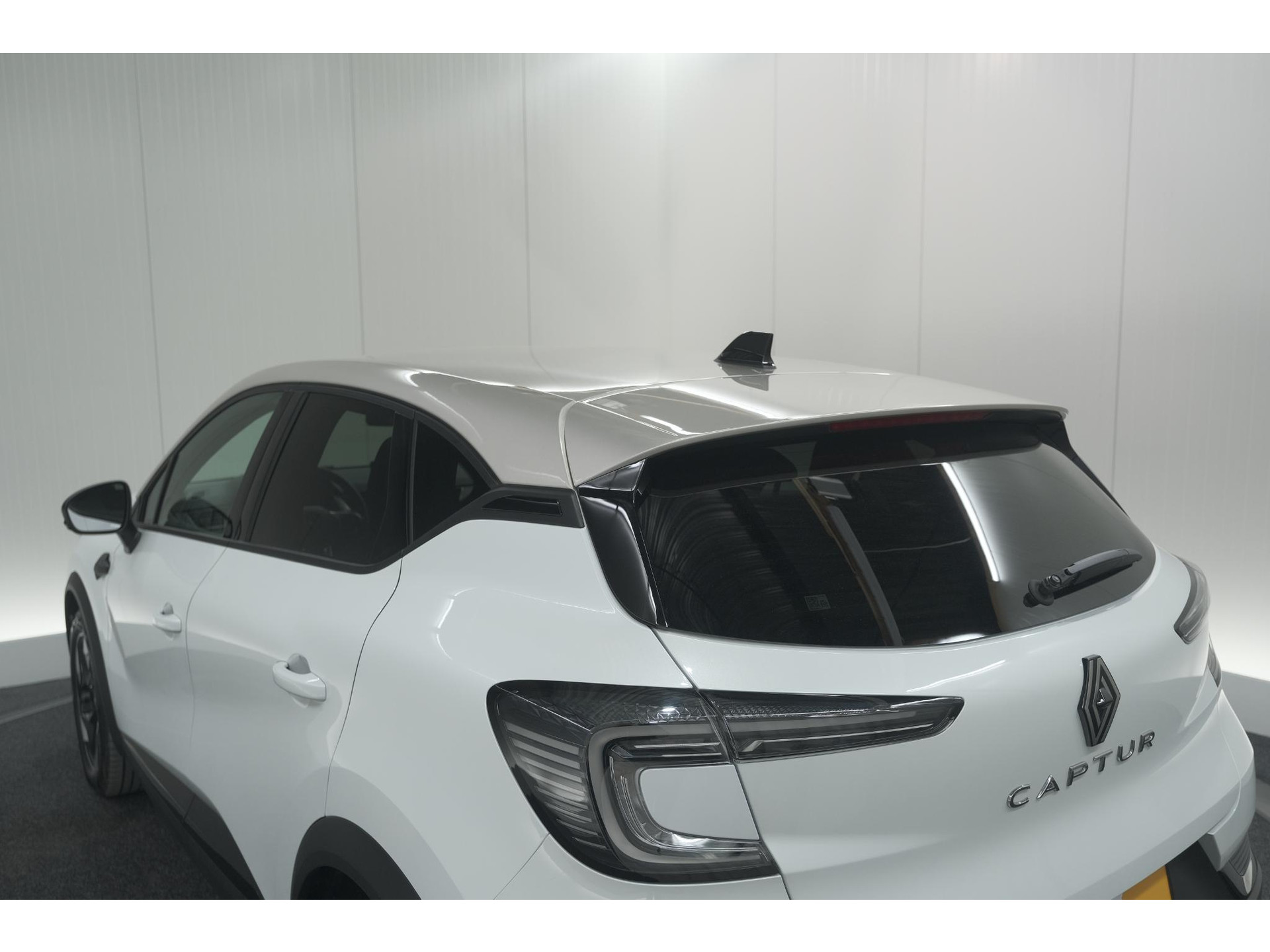 Renault Captur Mild Hybrid 160 EDC Techno | Camera | Navigatie | Apple Carplay | Pack Full Screen