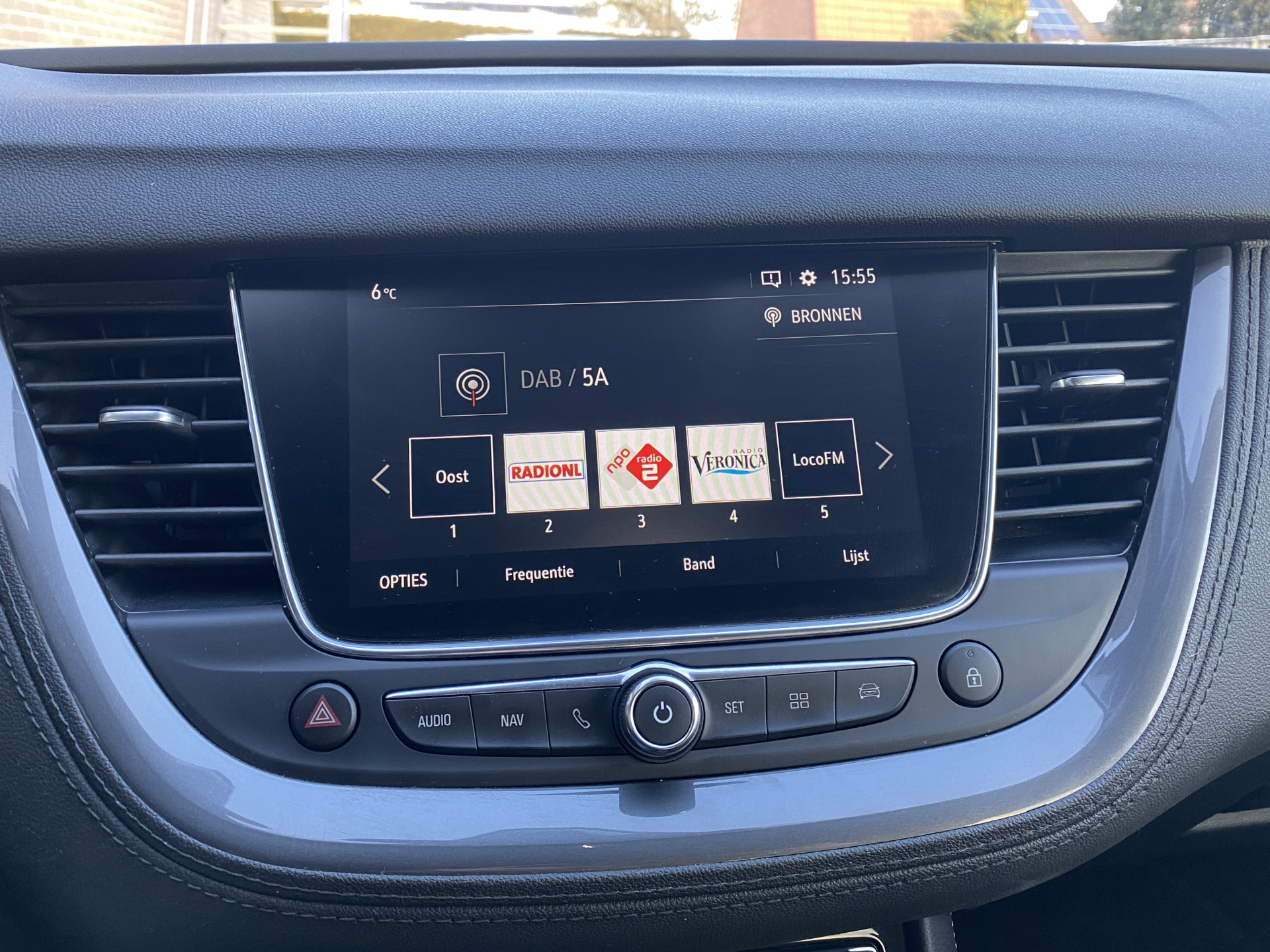 Opel Grandland X 1.2 Turbo Business Executive 130 pk | 1e eigenaar | dealer onderh. | leder interieur | navigatie | camera | carplay
