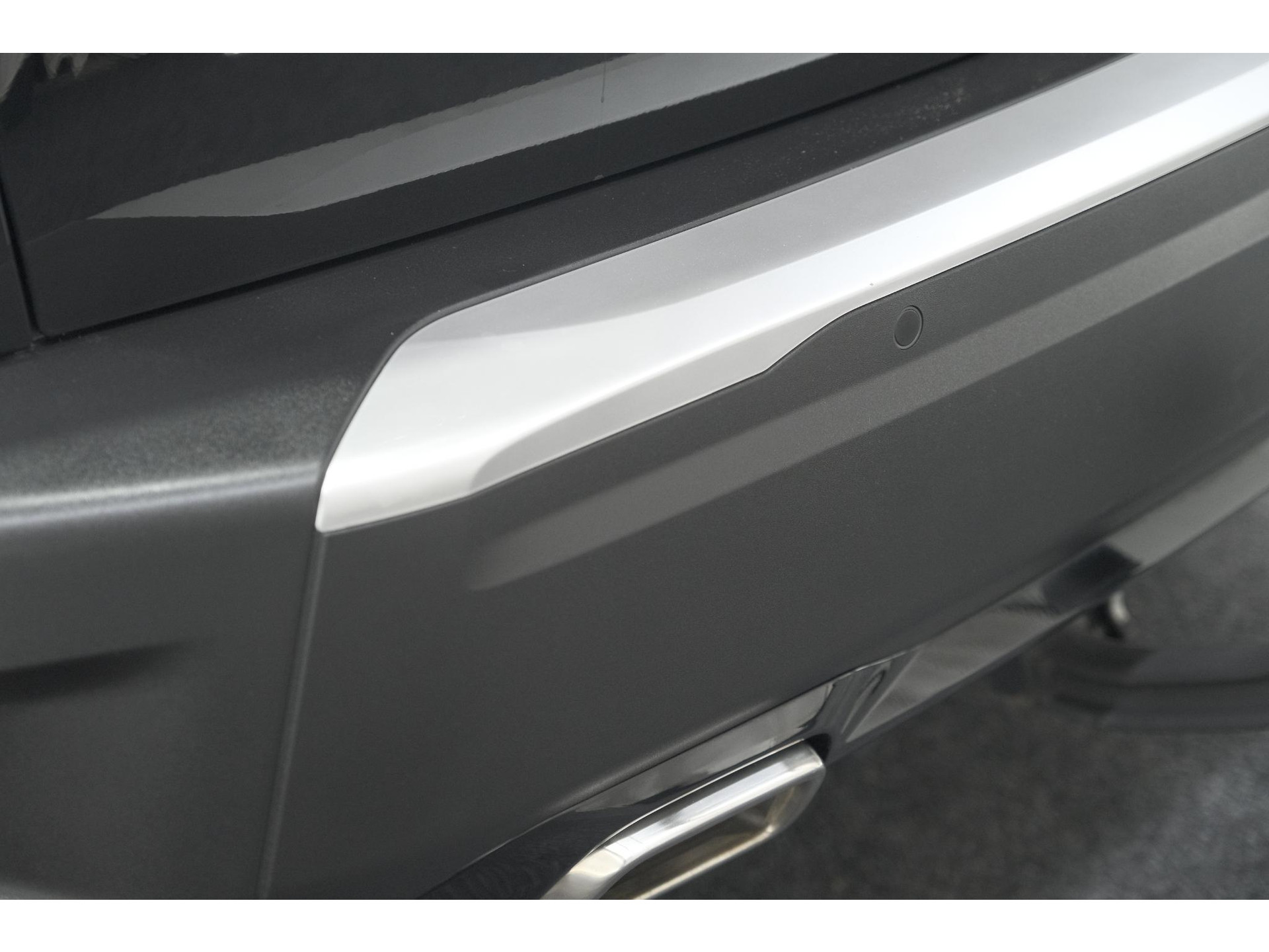 Peugeot 2008 PureTech 130 EAT8 Allure | Trekhaak | Camera | Navigatie | Apple Carplay