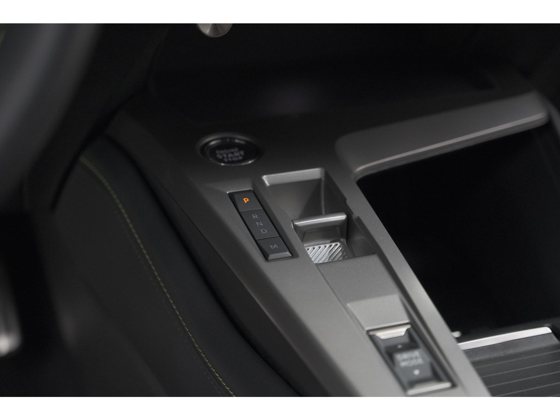 Peugeot 308 SW 1.2 Hybrid 136 e-DCS6 GT | Camera | Adaptieve Cruise Control | Apple Carplay