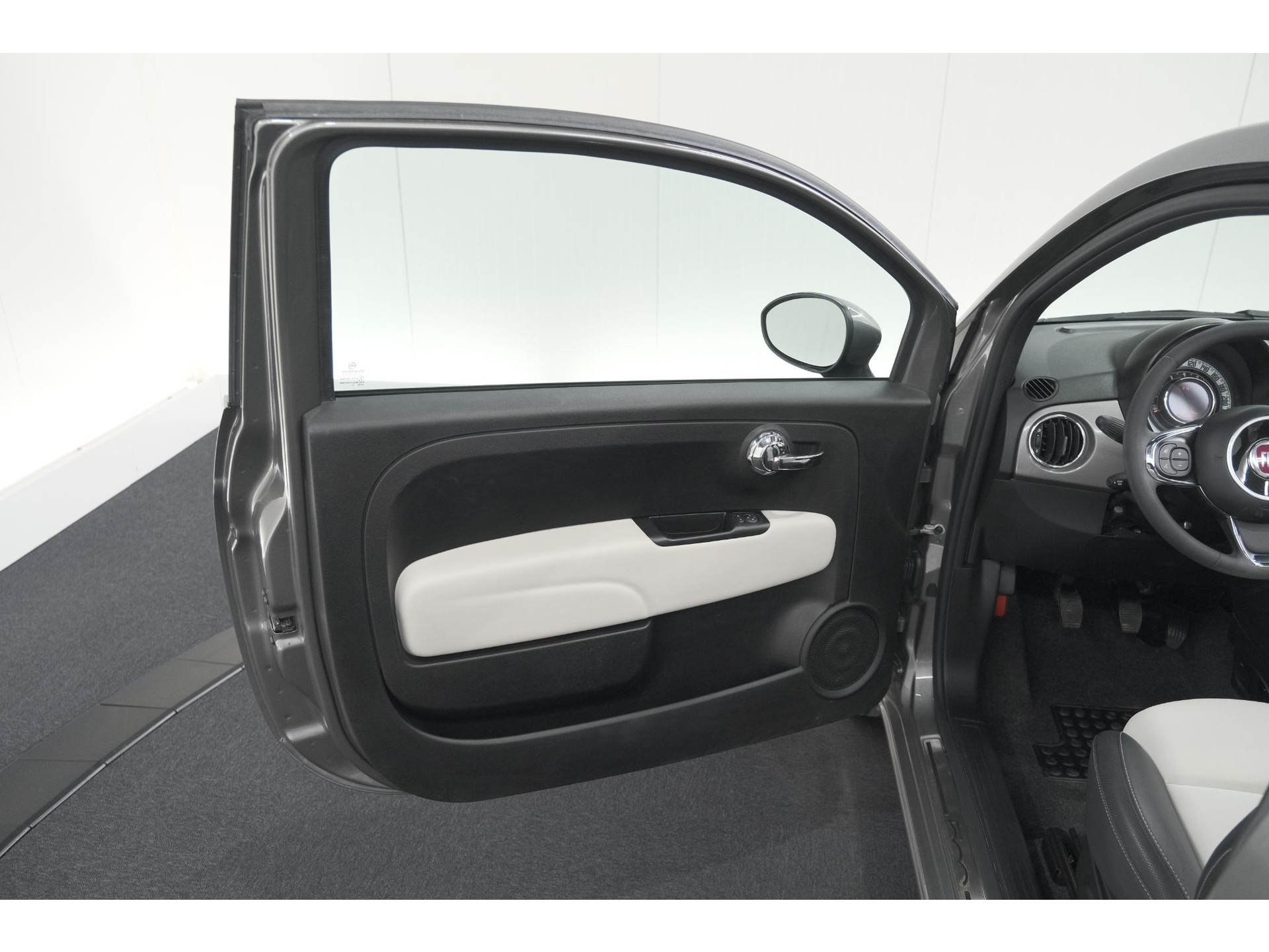 Fiat 500 C 1.0 Hybrid Dolcevita | Apple Carplay | Parkeersensoren | Climate control