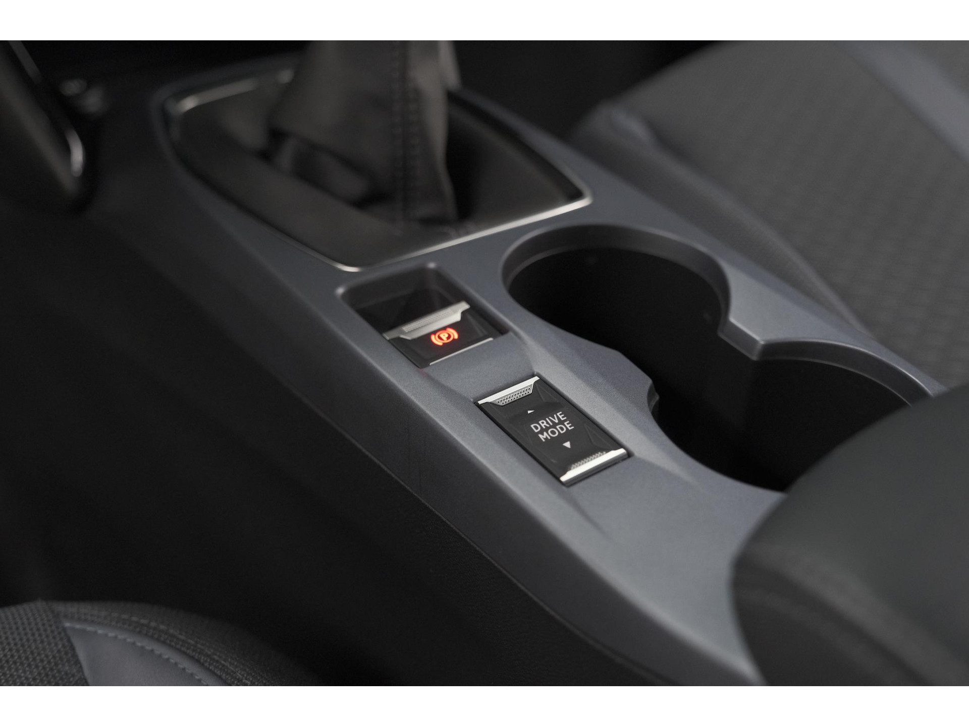 Peugeot 2008 PureTech 130 Blue Lease Allure | Camera | Apple Carplay | Parkeersensoren | Climate Control