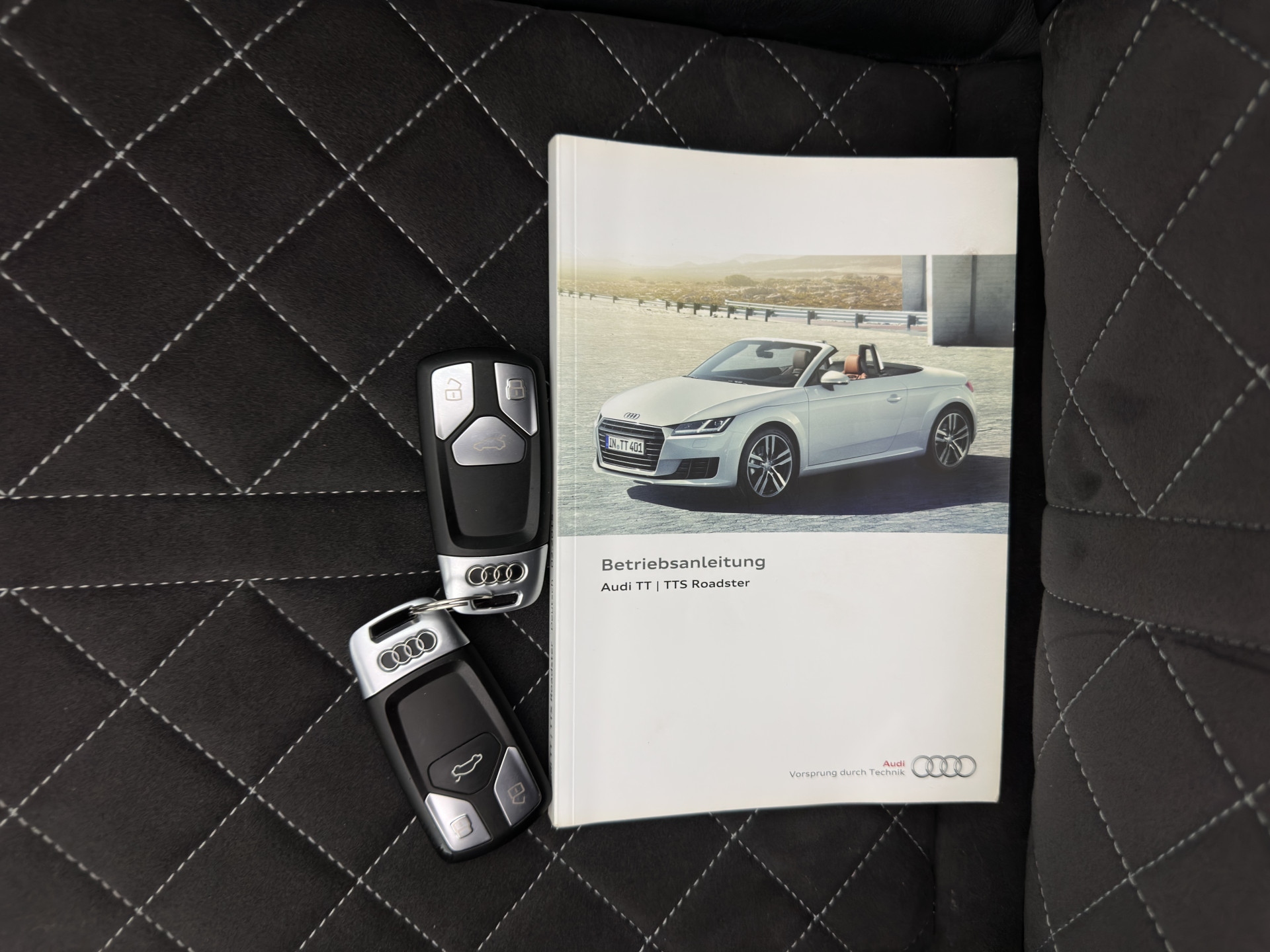 Audi TT Roadster 2.0 TFSI S-Line Pro Line Quattro Aut. *LEATHER-ALCANTARA | FULL-LED | BANG&OLUFSEN-AUDIO | DIGI-COCKPIT | AIR-SCARF | HEATED-SPORTSEATS | NAVI-FULLMAP | DAB+ | KEYLESS | ECC | PDC | 18''ALU*