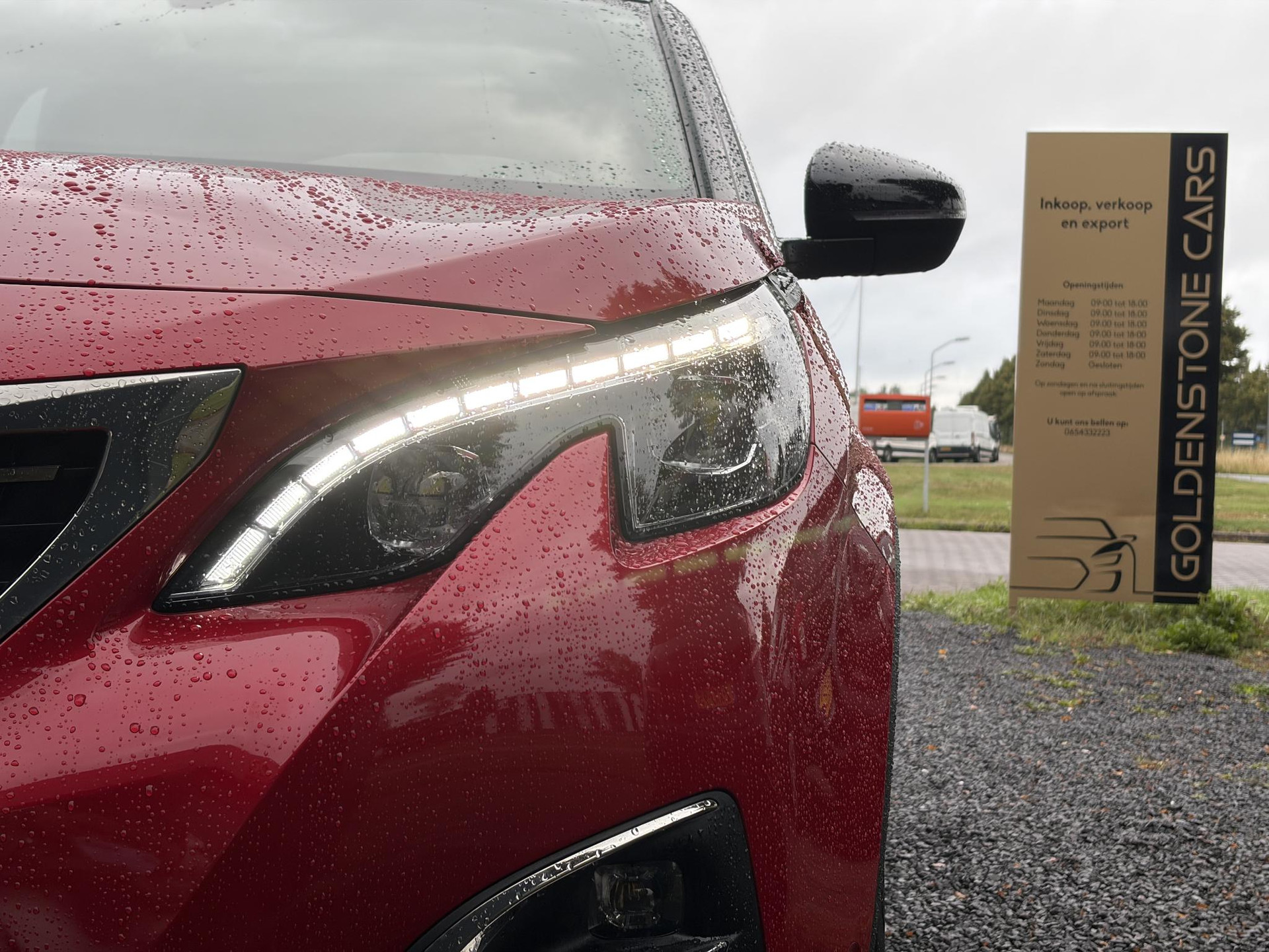 Peugeot 3008 1.2 PureTech GT Line ✓D-riem vv in 2026✓1e Eigenaar✓360 ° Camera✓Pano✓Massage stoel✓Draadloze telefoonlader✓Carplay✓Stoelvw✓Keyless✓Leder✓Navi✓Pdc V+A✓6 Bak✓Dealer Onderhouden✓Rijstrooksensor✓Dodehoeksensor✓19'' Lmv✓N.A.P✓Apk tot 09-2027