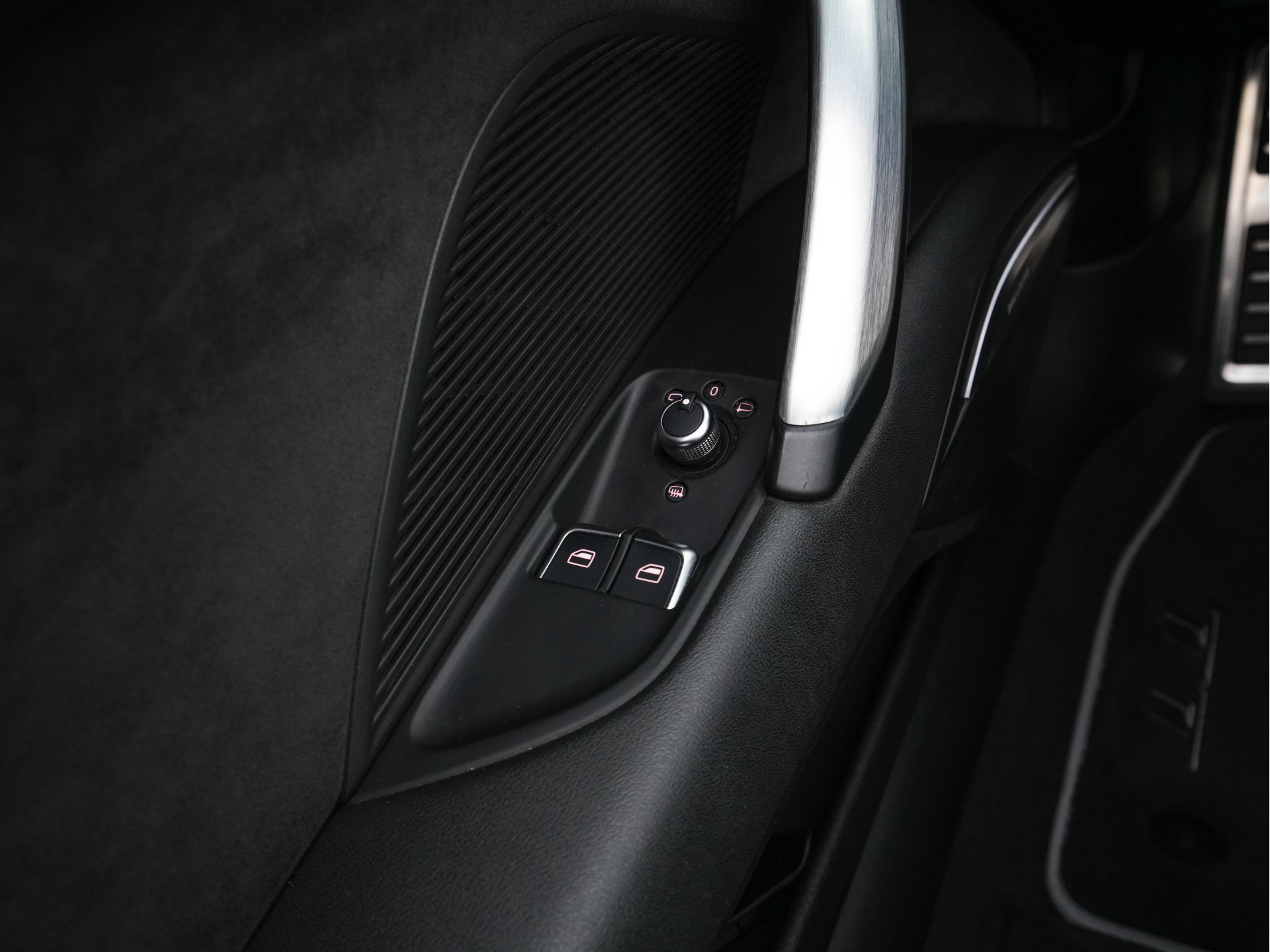 Audi TT Roadster 2.0 TFSI S-Line Pro Line Quattro Aut. *LEATHER-ALCANTARA | FULL-LED | BANG&OLUFSEN-AUDIO | DIGI-COCKPIT | AIR-SCARF | HEATED-SPORTSEATS | NAVI-FULLMAP | DAB+ | KEYLESS | ECC | PDC | 18''ALU*