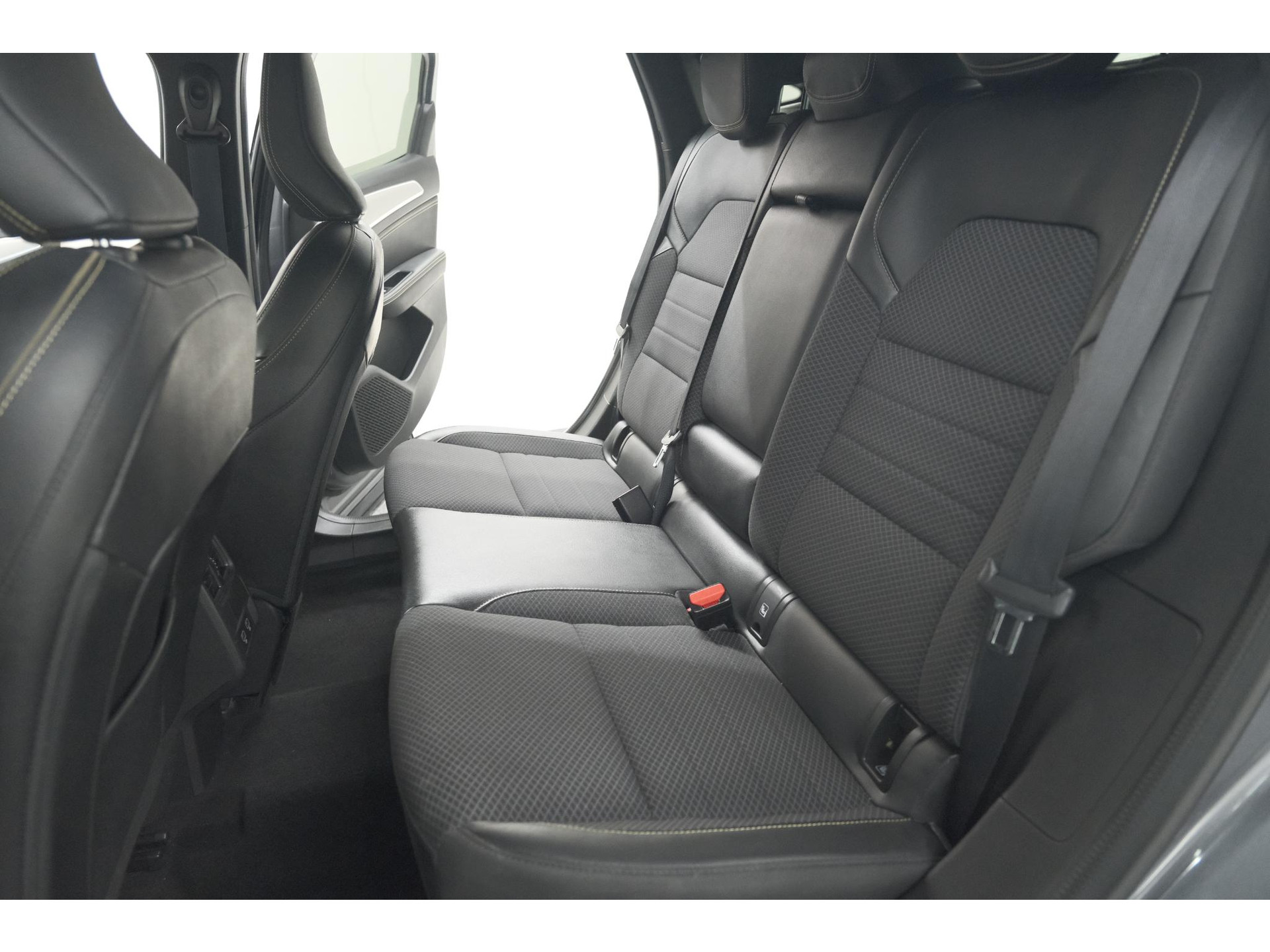 Renault Arkana Mild Hybrid 140 EDC Techno | 360 Camera | Dodehoekdetectie | Adaptieve Cruise Control