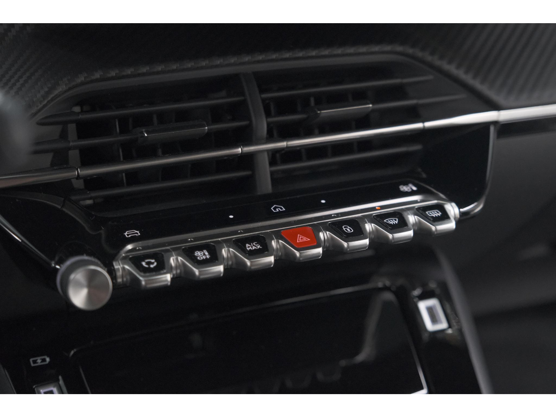 Peugeot 2008 Hybrid 136 e-DCS6 Allure | 360 Camera | Adaptieve Cruise Control | Dodehoekdetectie | Apple Carplay