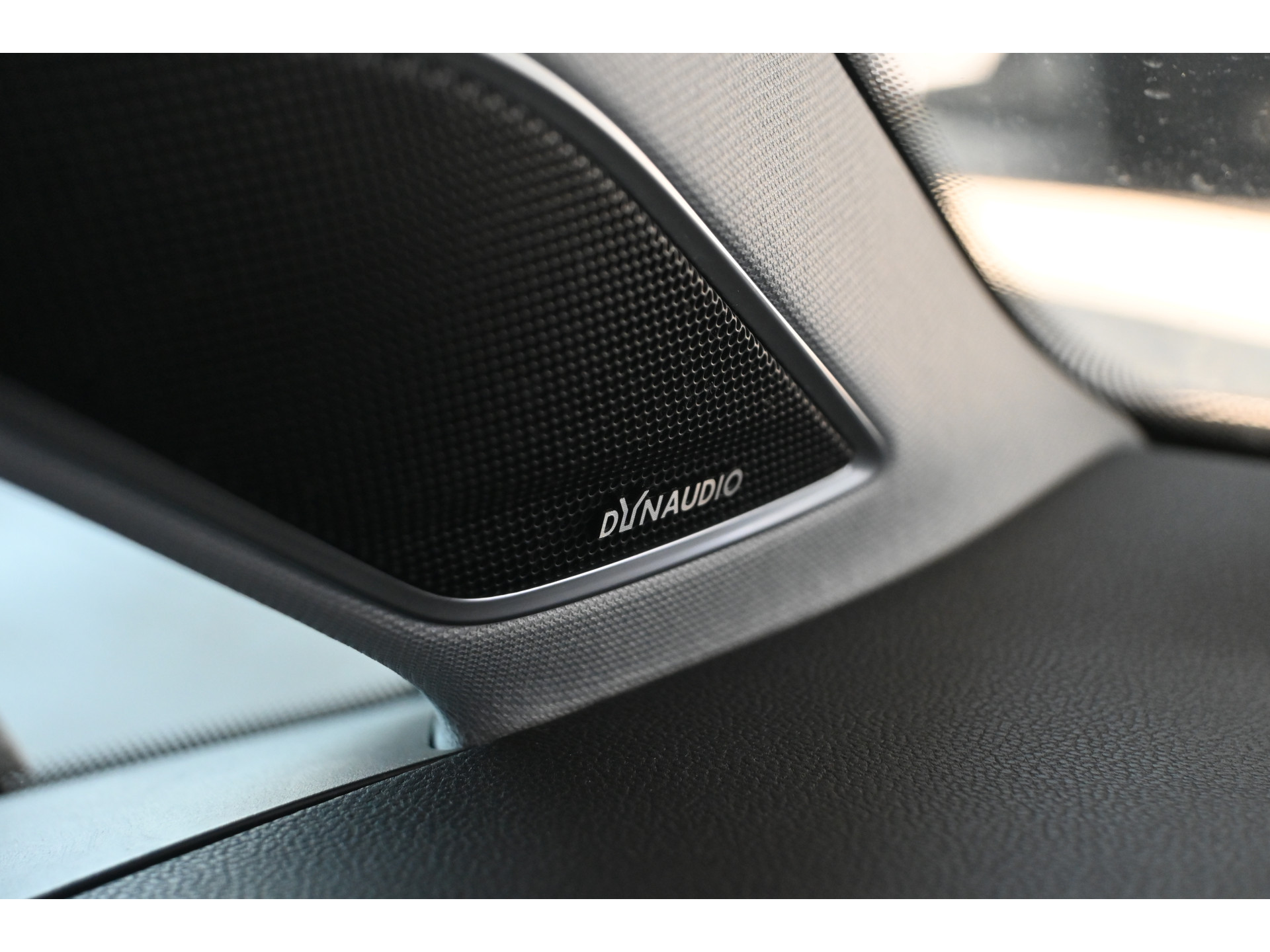 Volkswagen Golf 1.4 TSI Highline Nap Automaat Navigatie Cruise Clima Stoelverwarming Massage Inruil Mogelijk