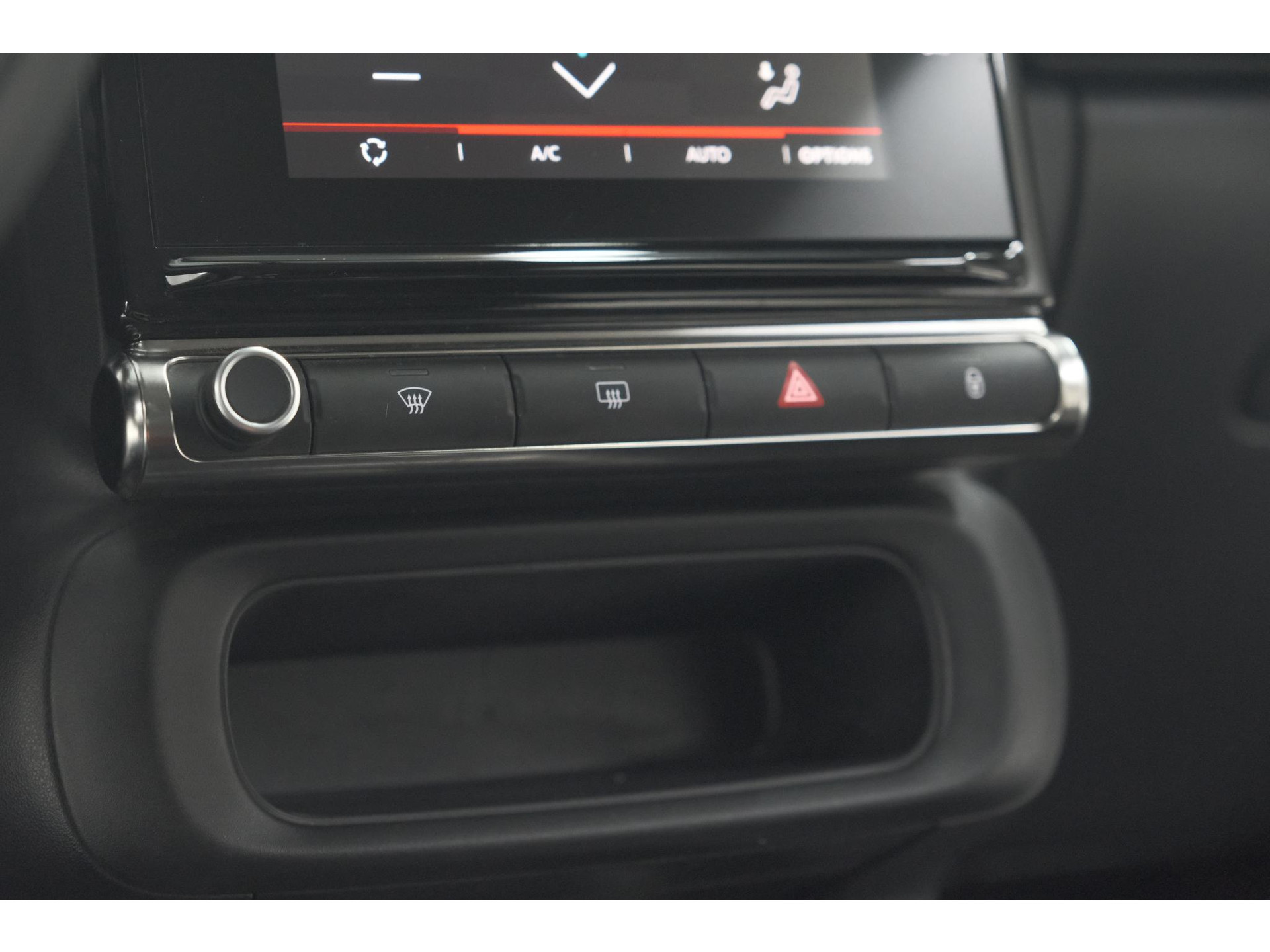 Citroen C3 PureTech 110 EAT6 Max | Parkeersensoren | Apple Carplay | 16 Inch Lichtmetalen Velgen