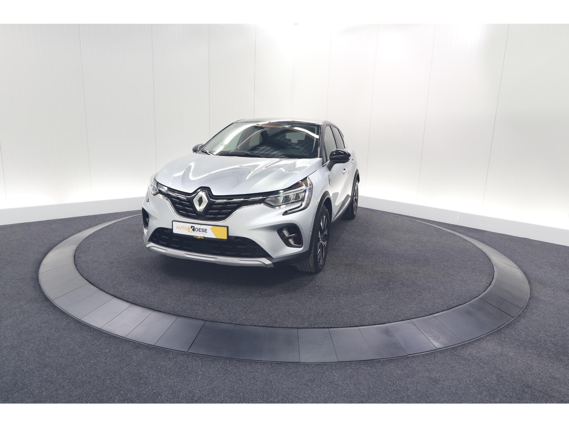 Renault Captur Mild Hybrid 140 EDC Techno | Trekhaak | 360 Camera | 9.3 Inch Grootscherm | Apple Carplay | Parkeersensoren