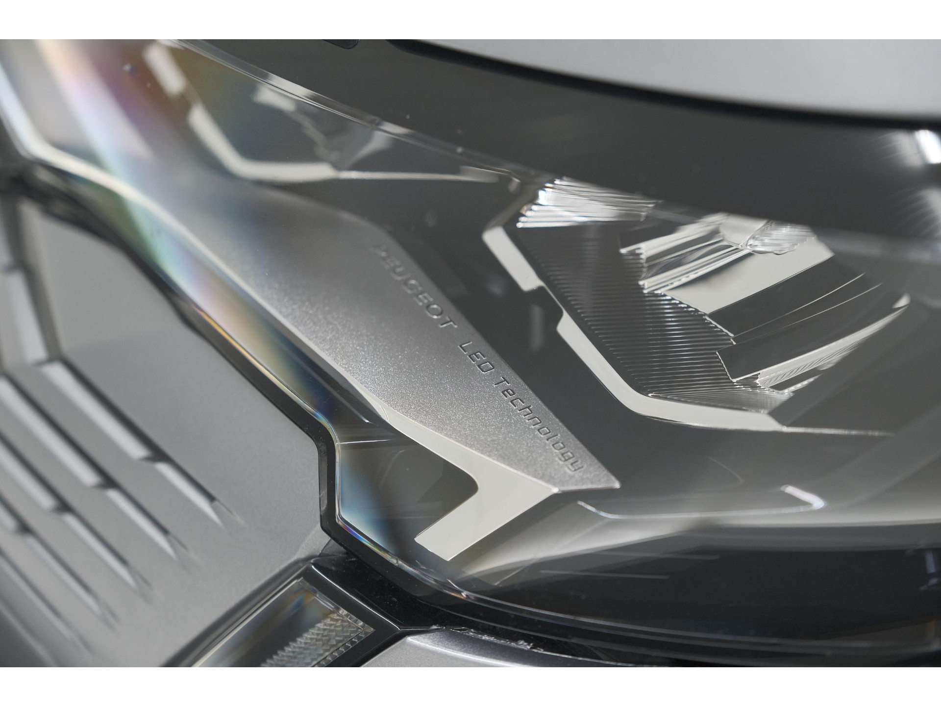Peugeot 3008 1.6 HYbrid 225 Allure Pack Business | Camera | Navigatie | Apple Carplay | Parkeersensoren