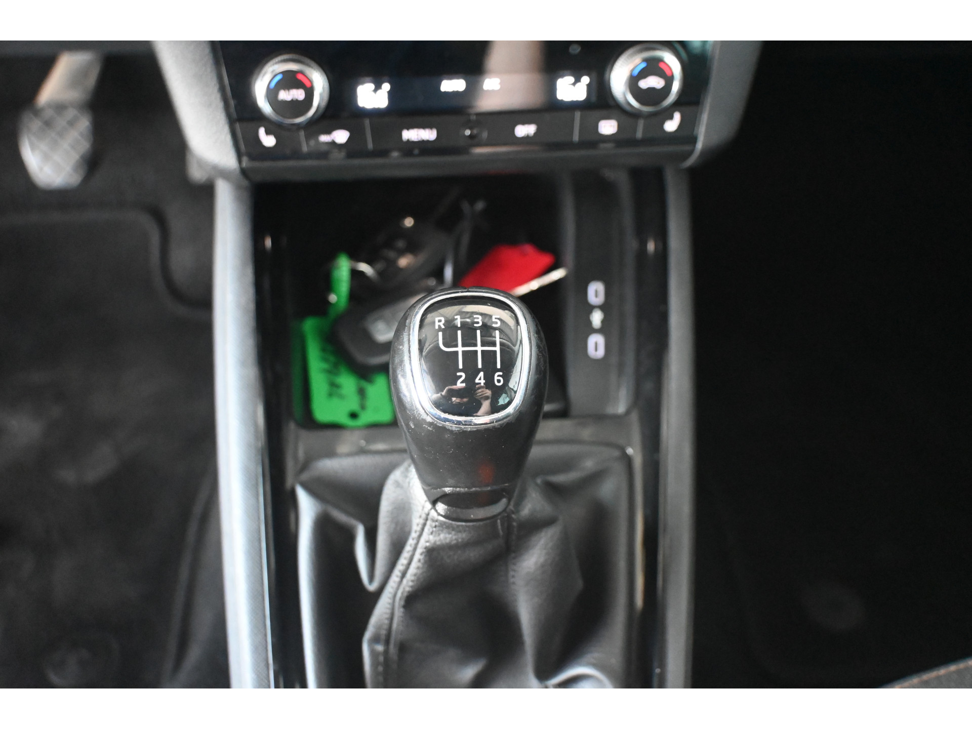ŠKODA Scala 1.0 TSI Business Edition Clima Carplay Stoelverwarming Virtual Rijklaarprijs! Inruil Mogelijk!
