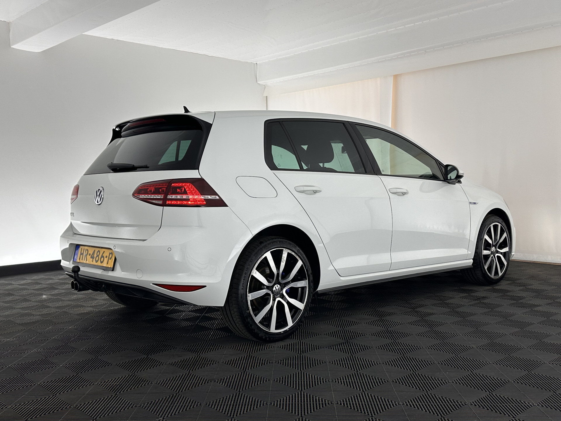 Volkswagen Golf 1.4 TSI GTE Aut. *FULL-LED | NAVI-FULLMAP | SPORT-SEATS | DAB+  | TOWBAR | ECC | SHIFT-PADDLES | PARKPILOT | CRUISE | 18''ALU*