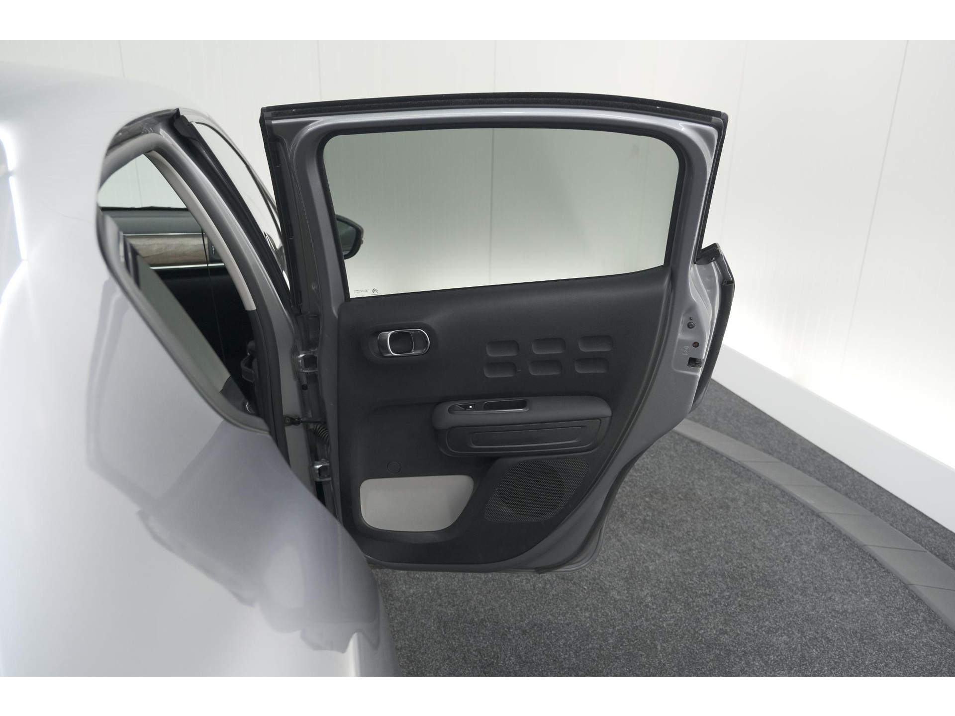 Citroen C3 PureTech 83 Max | Camera | Stoelverwarming | Navigatie | Parkeersensoren