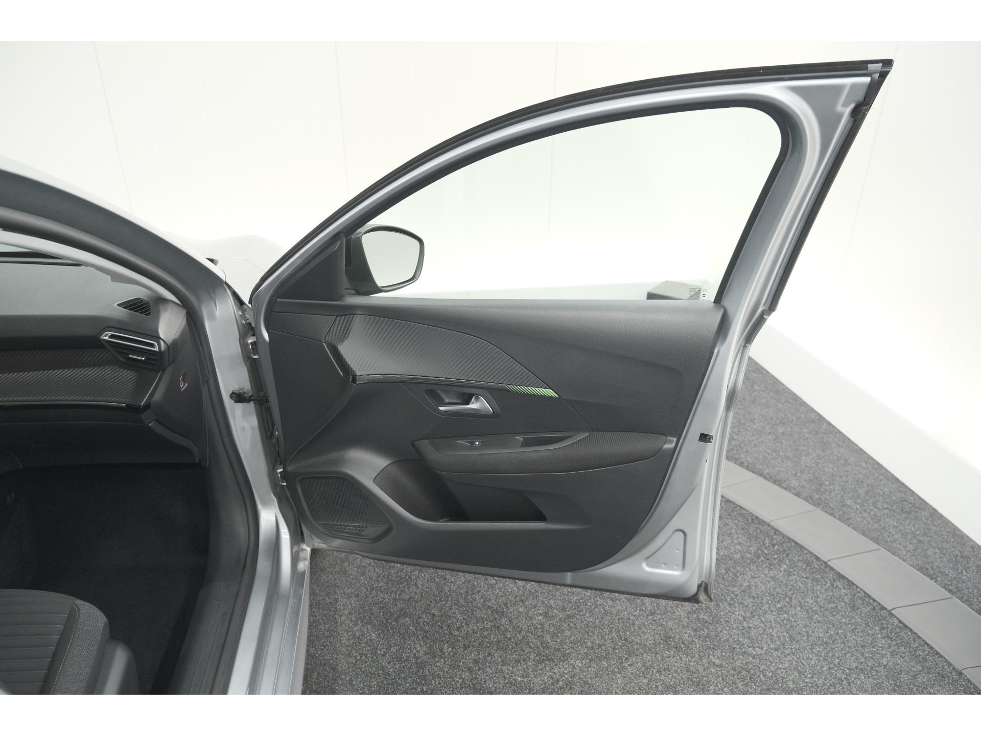 Peugeot 208 PureTech 100 Active | Parkeersensoren | Navigatie | Apple Carplay