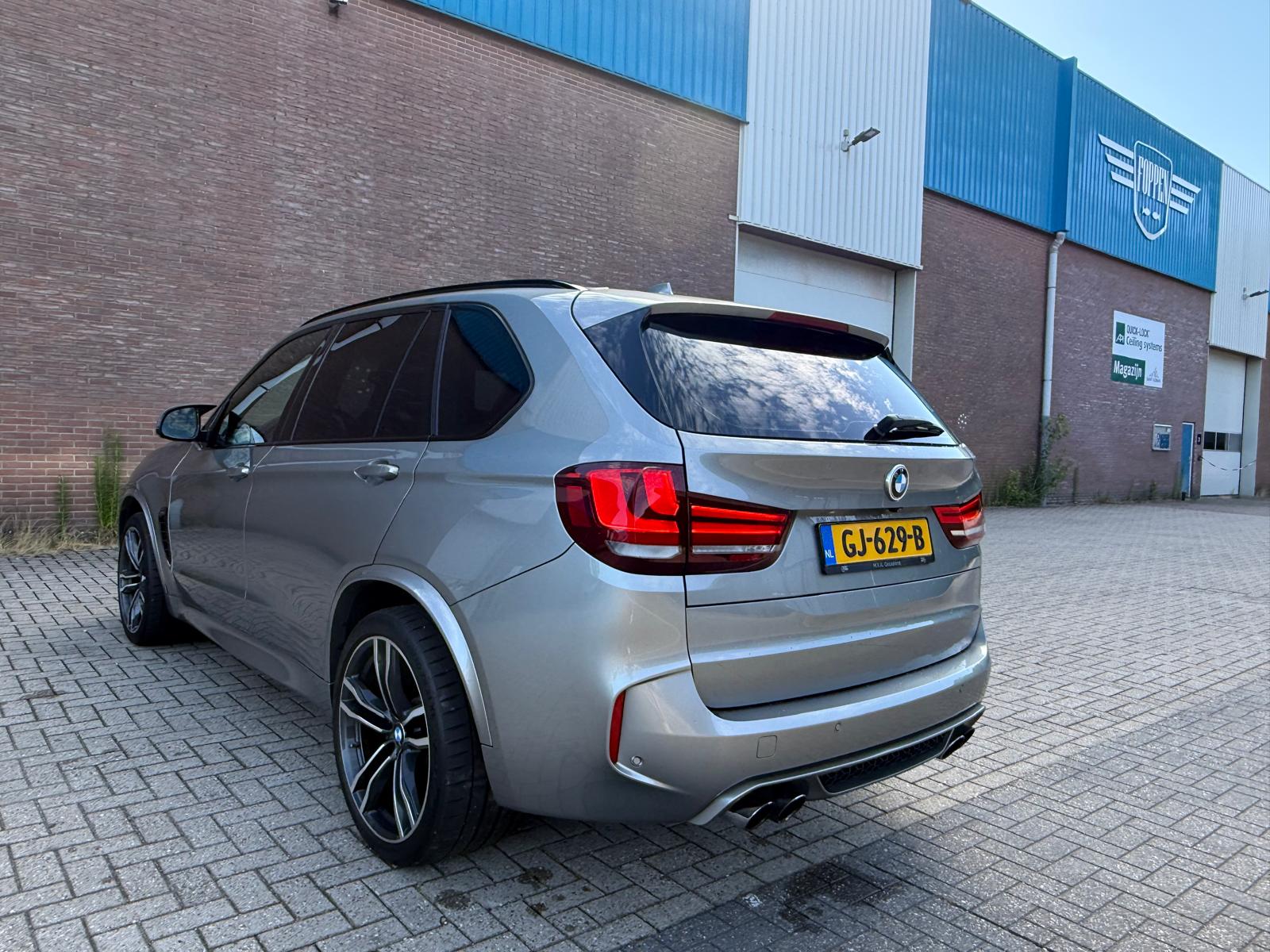 BMW X5 M | 2E EIGENAAR |3/6/12MND GARANTIE| PANO | LED | B&O | DAB | HEAD-UP | 360 CAMERA | TREKHAAK | BOMVOL |