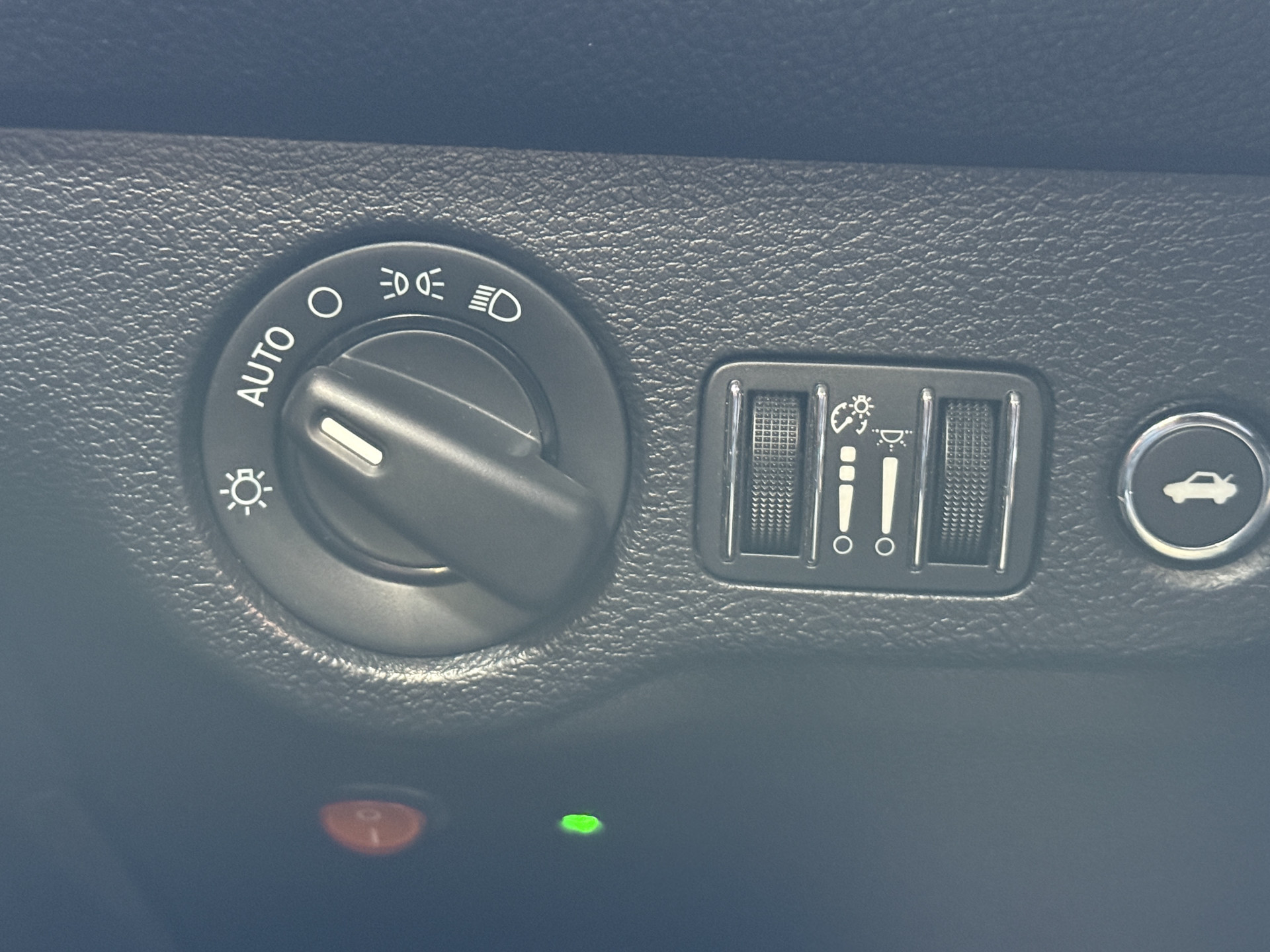 Dodge DODGE CHALLENGER 3.6 V6 | Schuifdak | Camera | Climate Control