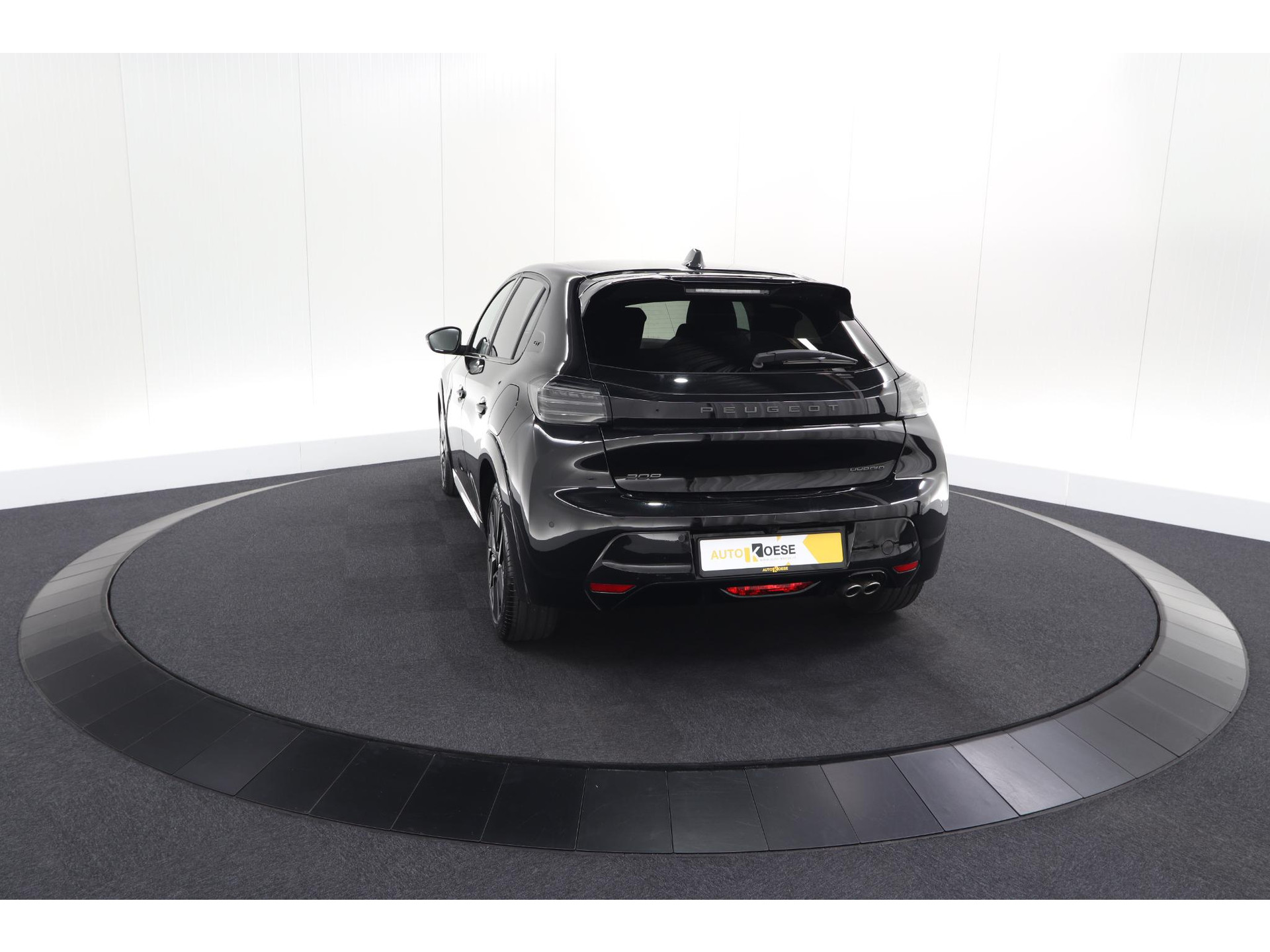 Peugeot 208 1.2 Hybrid 145 e-DCS6 GT | Alcantara Pakket | Camera | Apple Carplay | Stoelverwarming