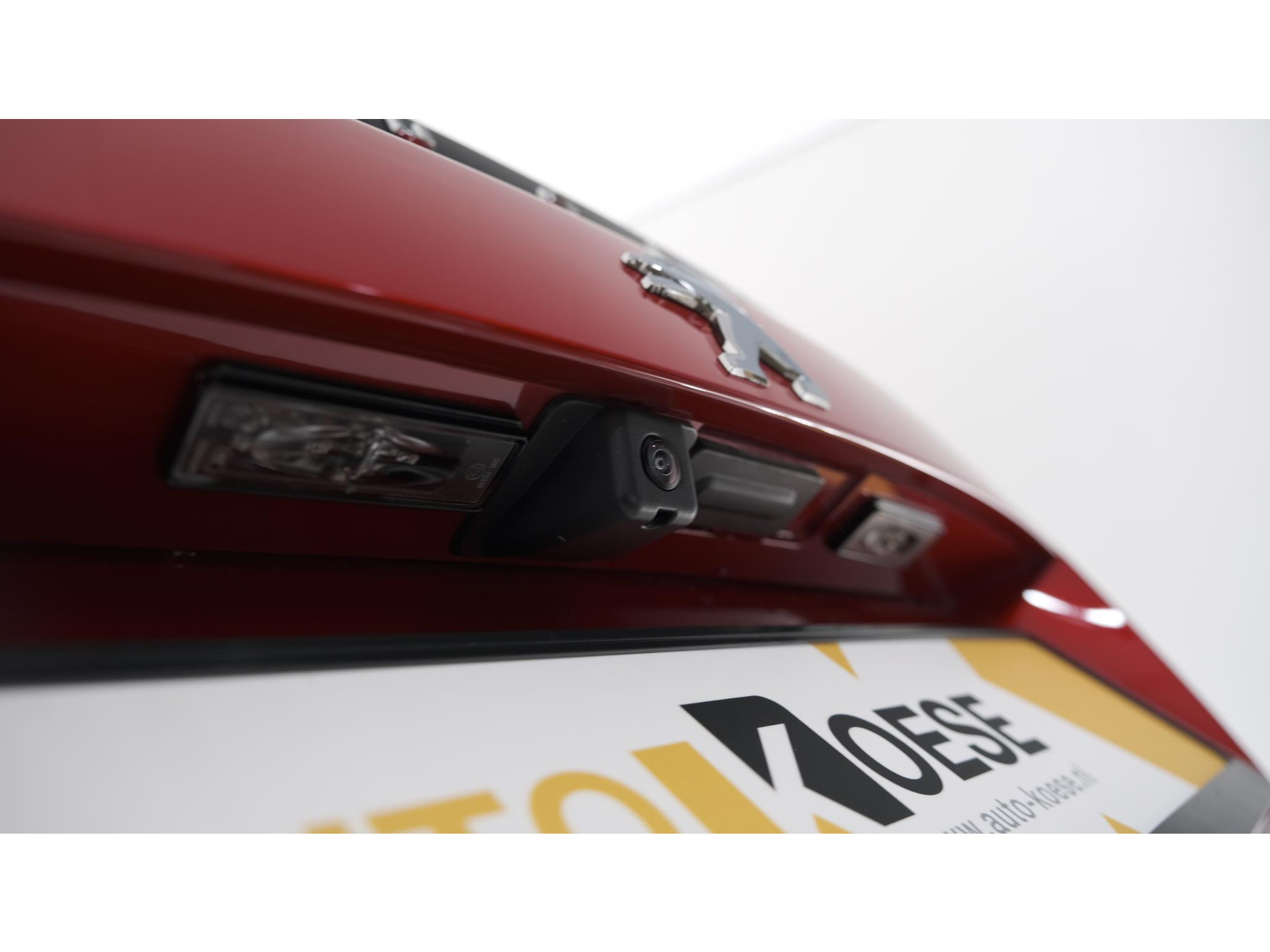 Peugeot 2008 PureTech 130 GT | Camera | Dodehoekdetectie | Navigatie | Parkeersensoren | Stoelverwarming