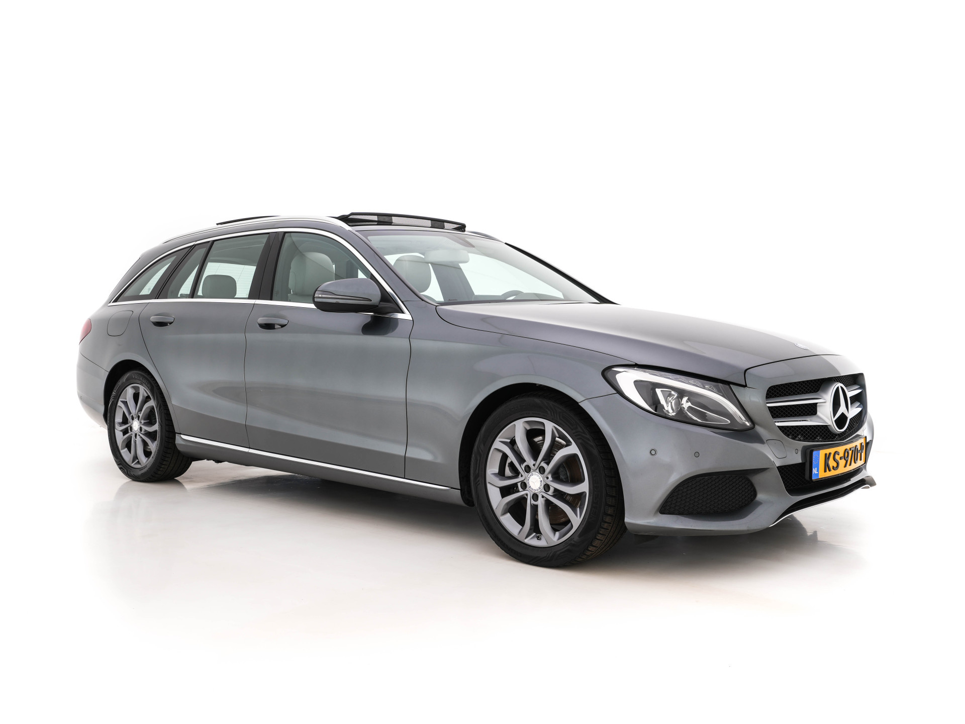 Mercedes-Benz C-klasse Estate 300 CDI HYBRID Avantgarde Lease Edition Aut. *PANO | LEATHER-MICROFIBRE | FULL-LED | NAVI-FULLMAP | SPORT-SEATS | ECC | SHIFT-PADDLES | PDC | CRUISE | TOWBAR | 17''ALU*