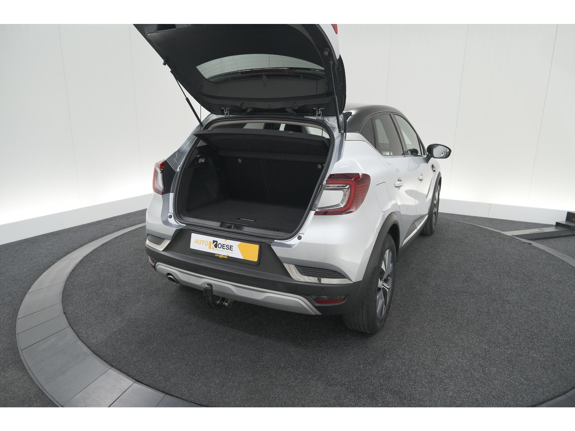 Renault Captur TCe 90 Intens | Trekhaak | Camera | Navigatie | Parkeersensoren | Apple Carplay