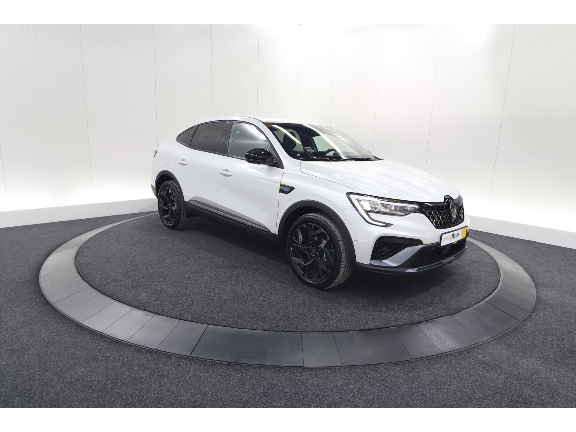 Renault Arkana 1.6 E-Tech hybrid 145 Esprit Alpine | 360 Camera | Adaptieve Cruise Control | Pack Winter | Dodehoekdetectie