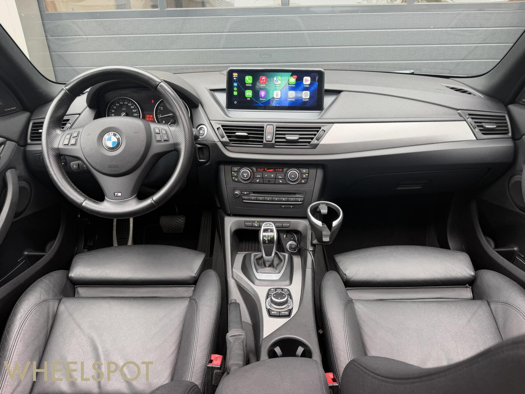 BMW X1 xDrive28i M-Sport|Pano|H&K|Keyless|Memory|Dealer OH