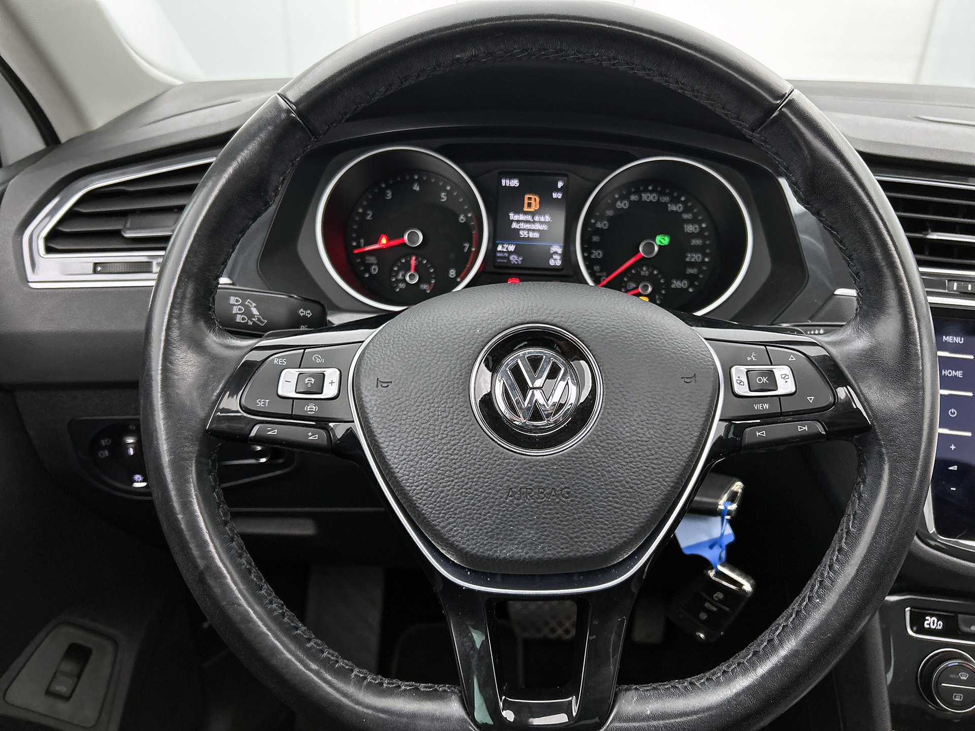 Volkswagen Tiguan 2.0 TSI 4Motion Highline Business R | PANORAMA | HEAD UP | ADAPTIVE | ELEKTR. A-KLEP | STOELVERW. | NAVI |