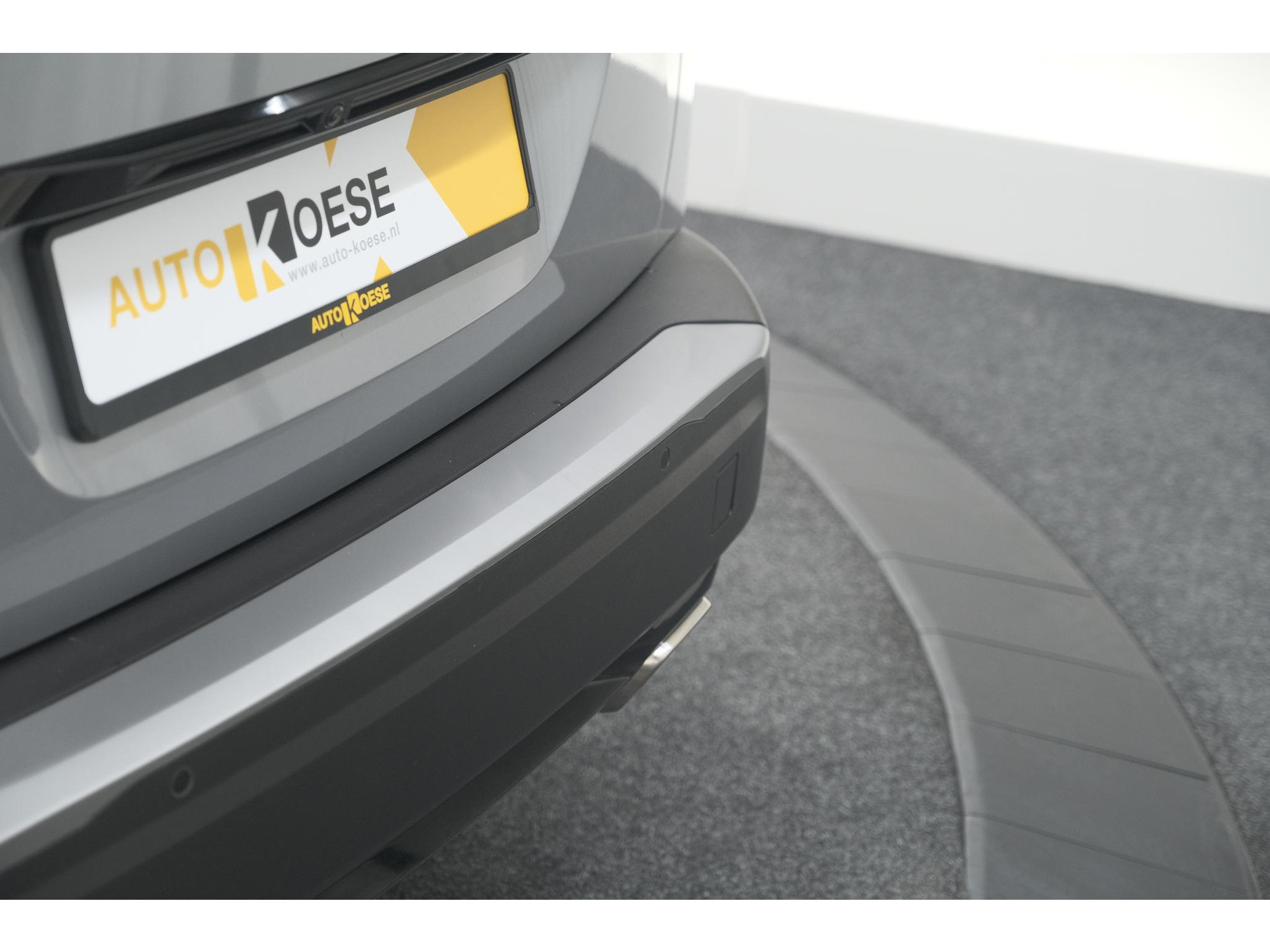 Peugeot 2008 PureTech 130 EAT8 Allure | Camera | Navigatie | Parkeersensoren | Apple Carplay