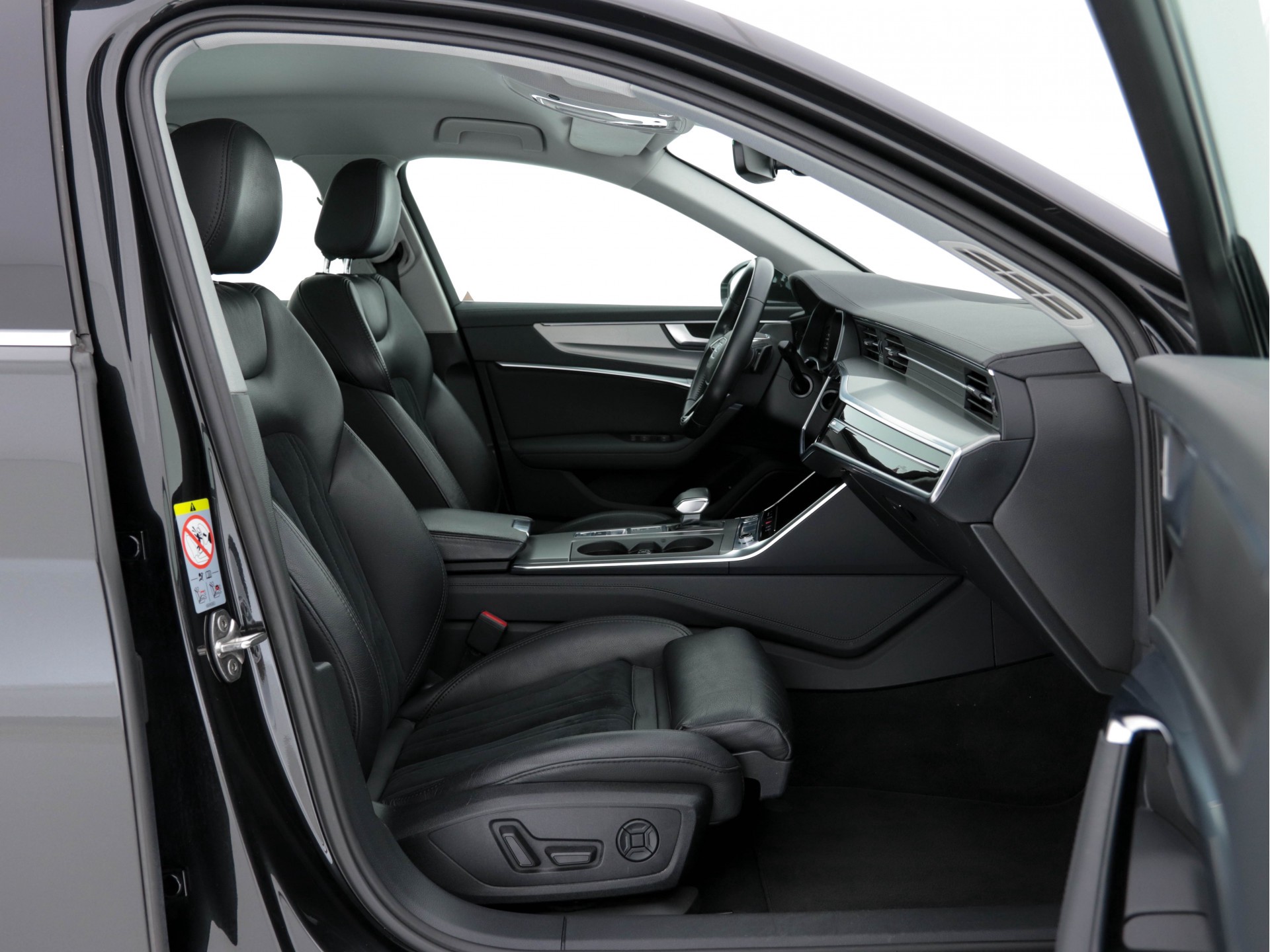 Audi A6 40 TDI Sport Launch-Edition Mild-Hybrid (INCL-BTW) Aut * LEATHER-ALCANTARA | DIGI-COCKPIT | FULL-LED | NAVI-FULLMAP | MEMORY-PACK | HEATED-SPORTSEATS | AUDI-SOUND | KEYLESS | CRUISE | LANE-ASSIST | PDC | ECC | 19"ALU*