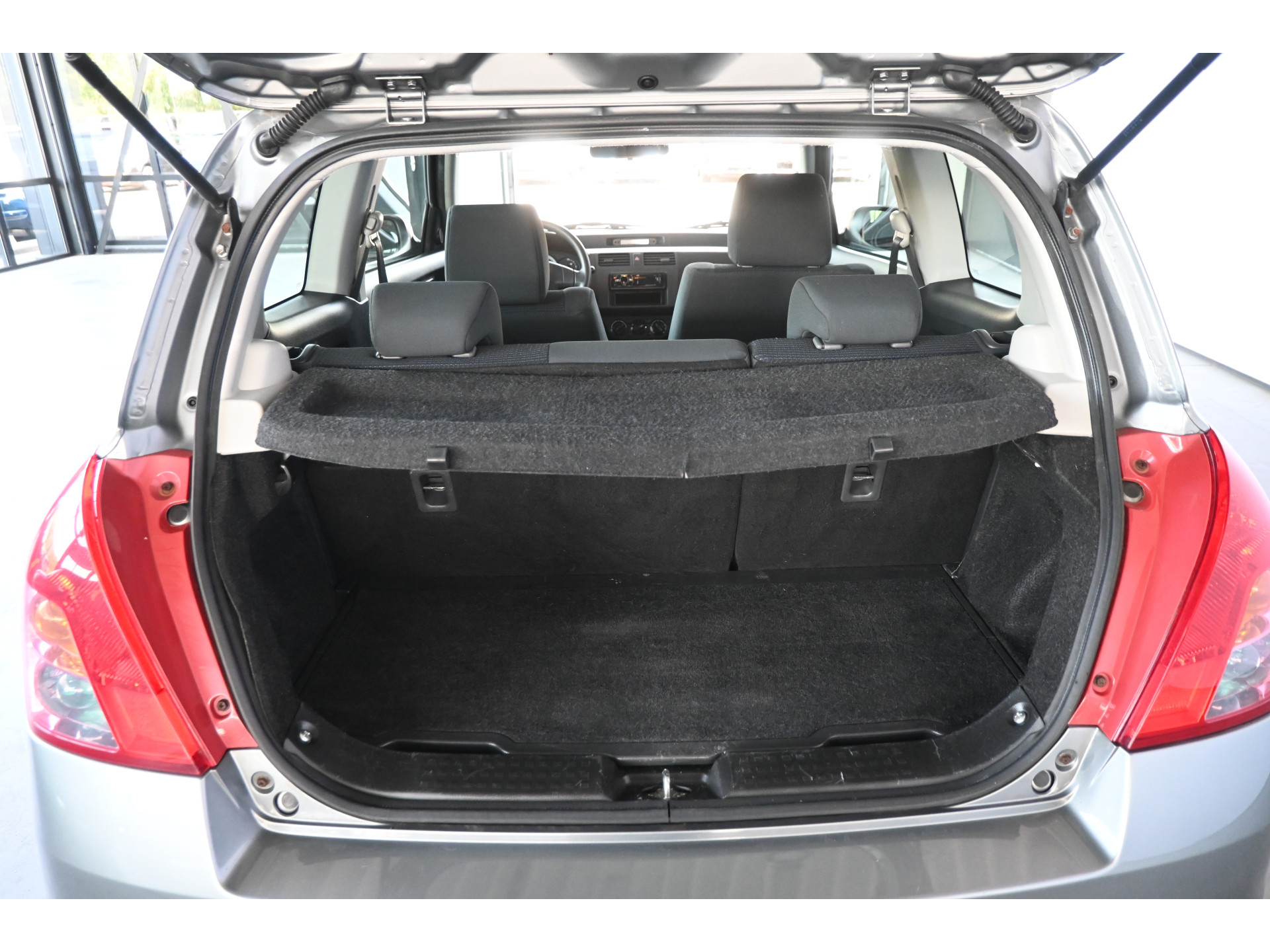 Suzuki Swift 1.3 Cool NAP!!  Airco Trekhaak Elektrisch Pakket! Direct Leverbaar! Inruil Mogelijk!