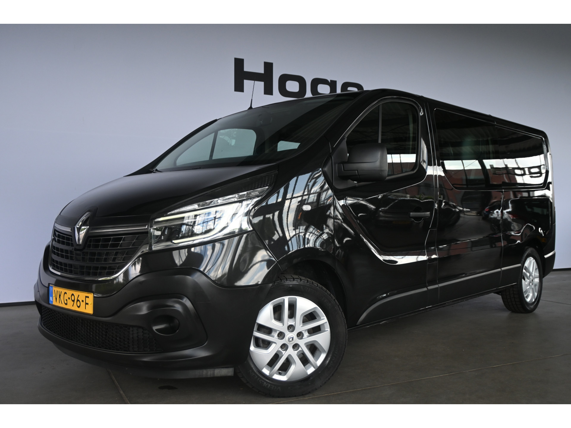 Renault Trafic 2.0 dCi Automaat 145 T29 L2H1 DC Comfort Airco Navigatie LED 1e Eigenaar Rijklaarprijs! Inruil Mogelijk!